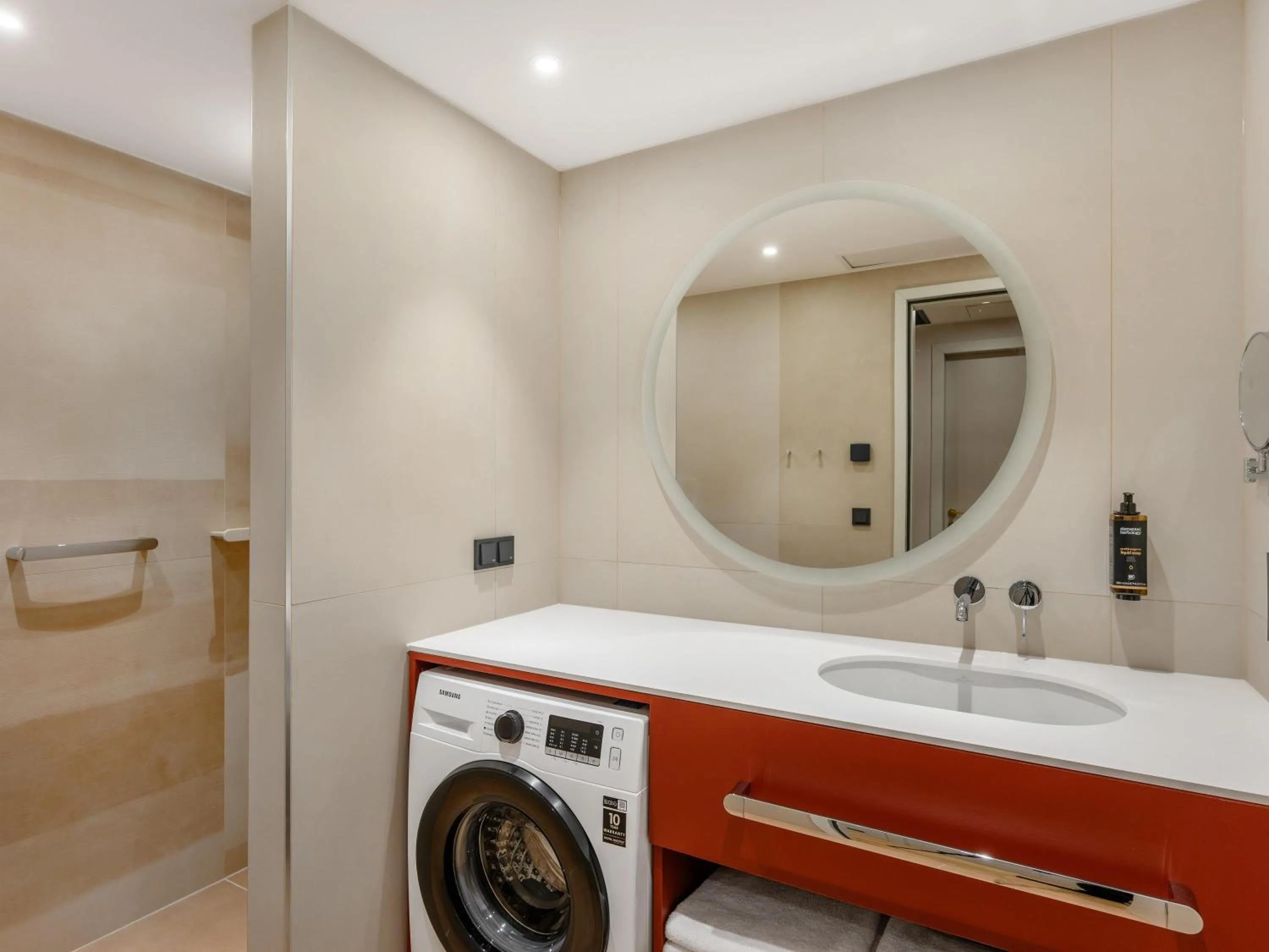 Bedroom in Mercure Debrecen