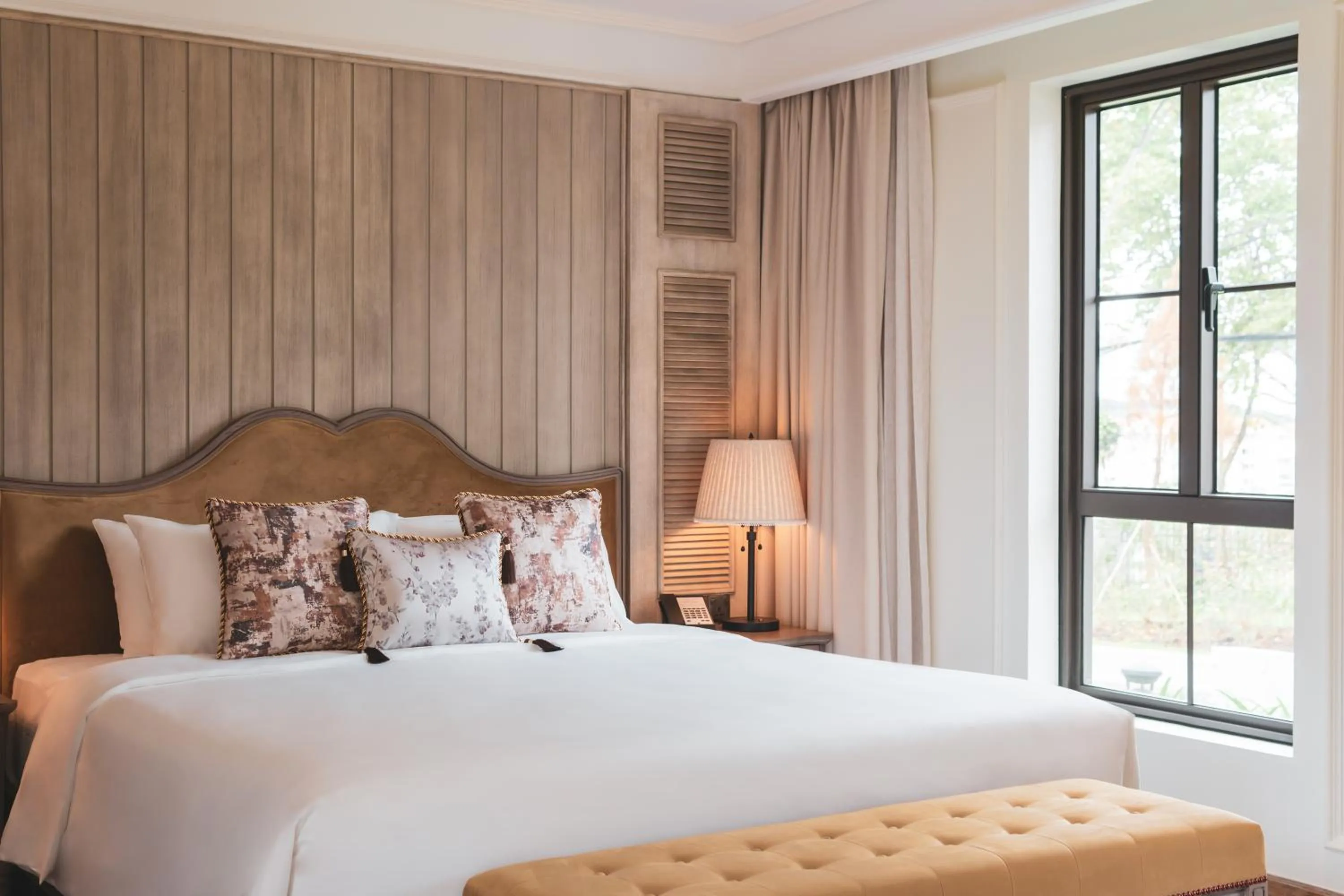 Bed in Mercure Dalat Resort