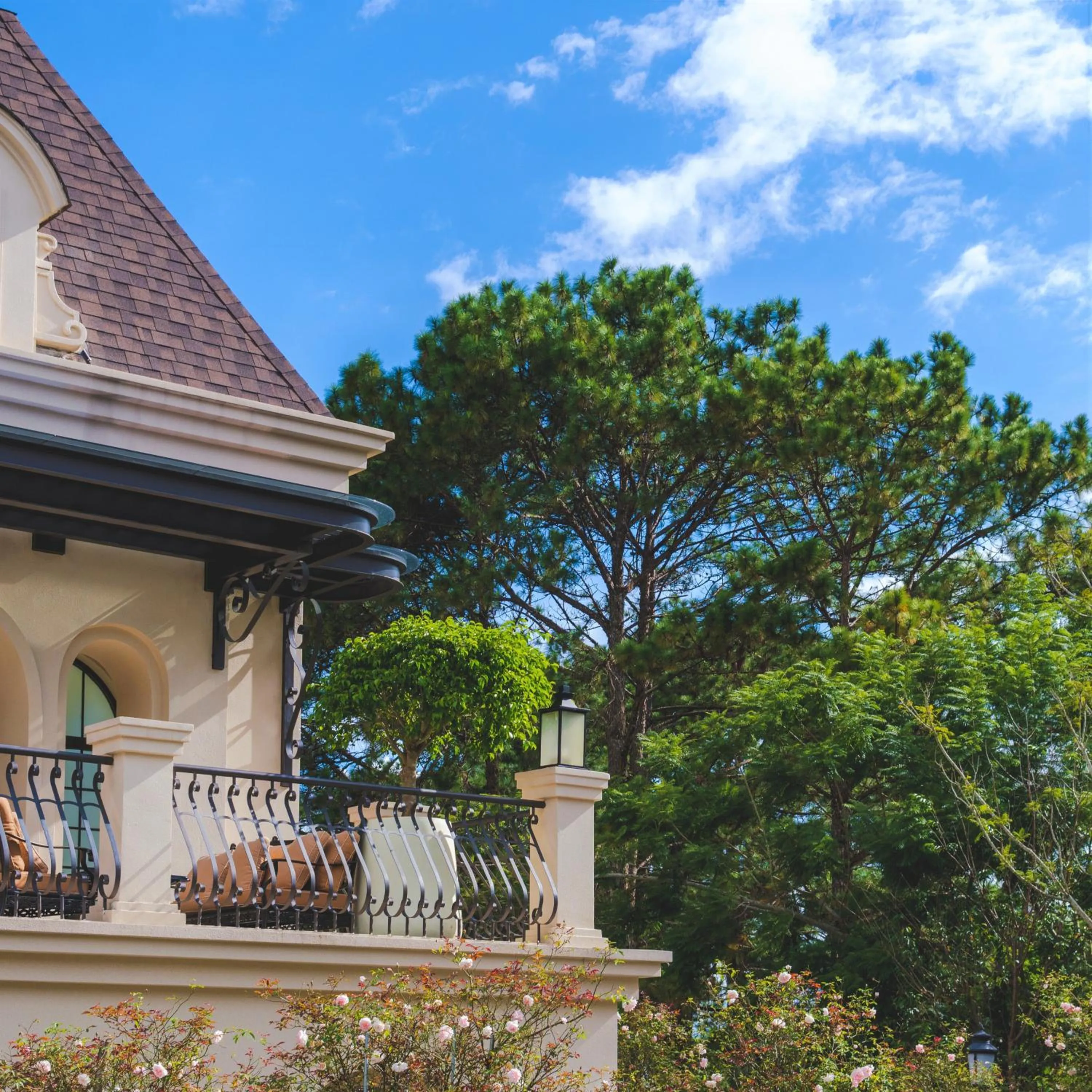 Property building in Mercure Dalat Resort