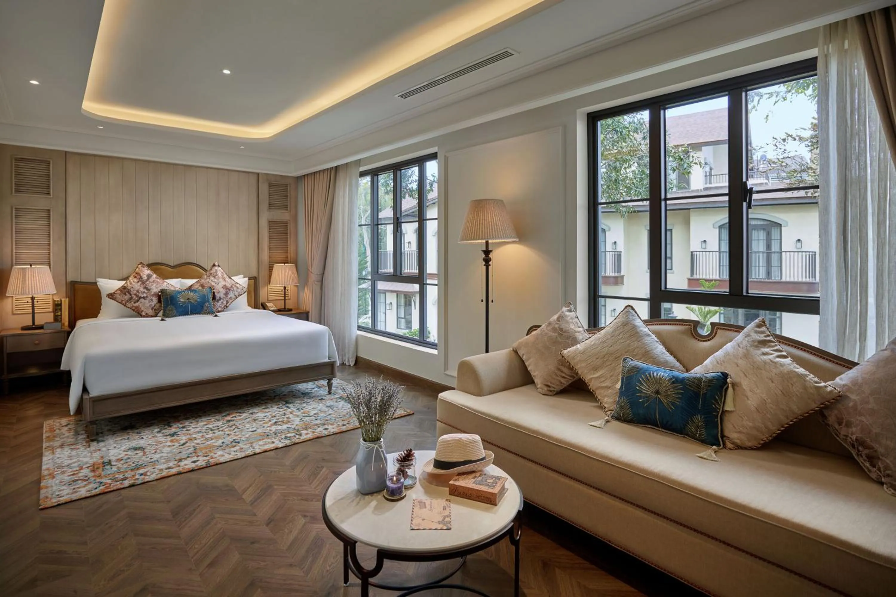 Seating area, Bed in Mercure Dalat Resort