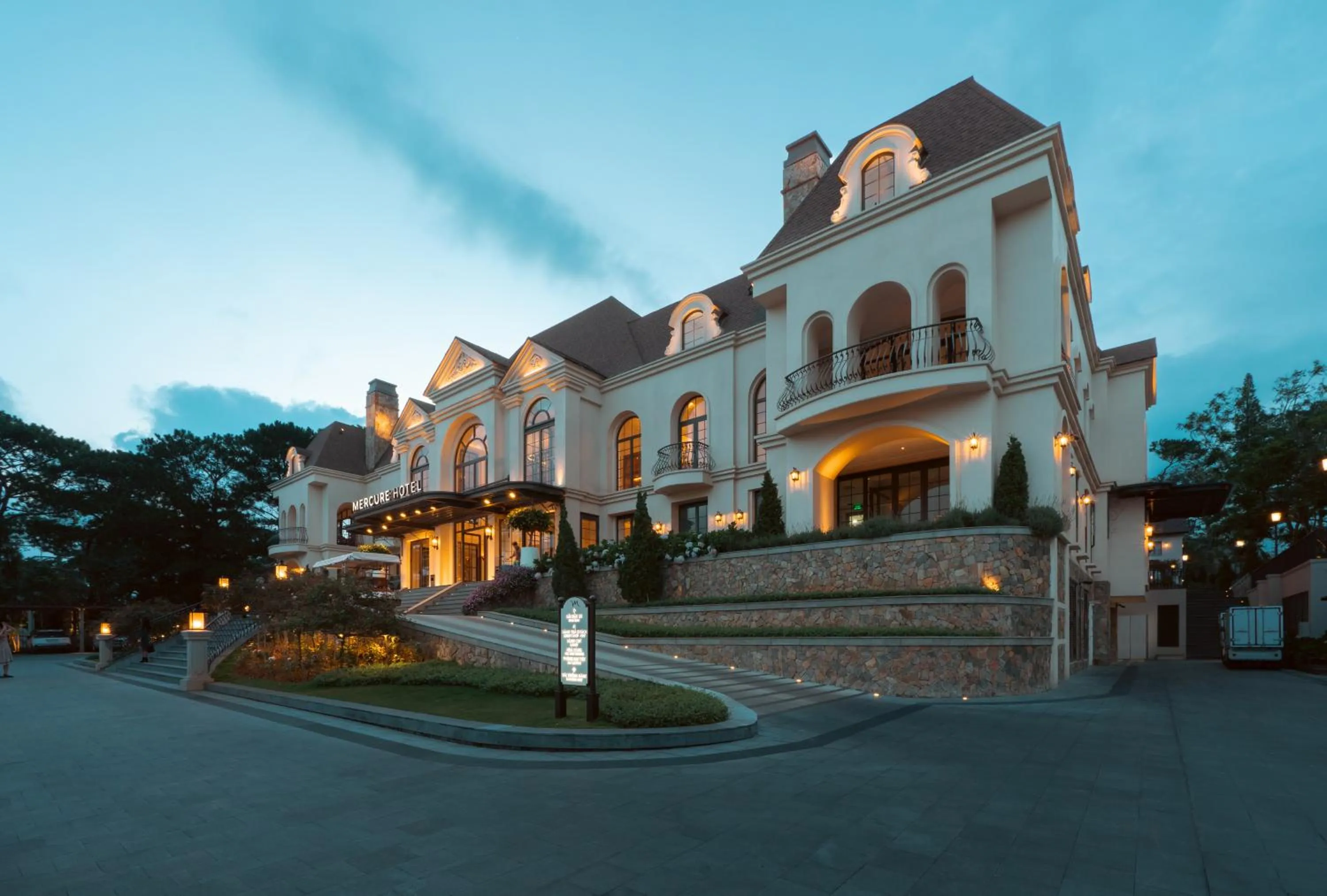 Property building in Mercure Dalat Resort