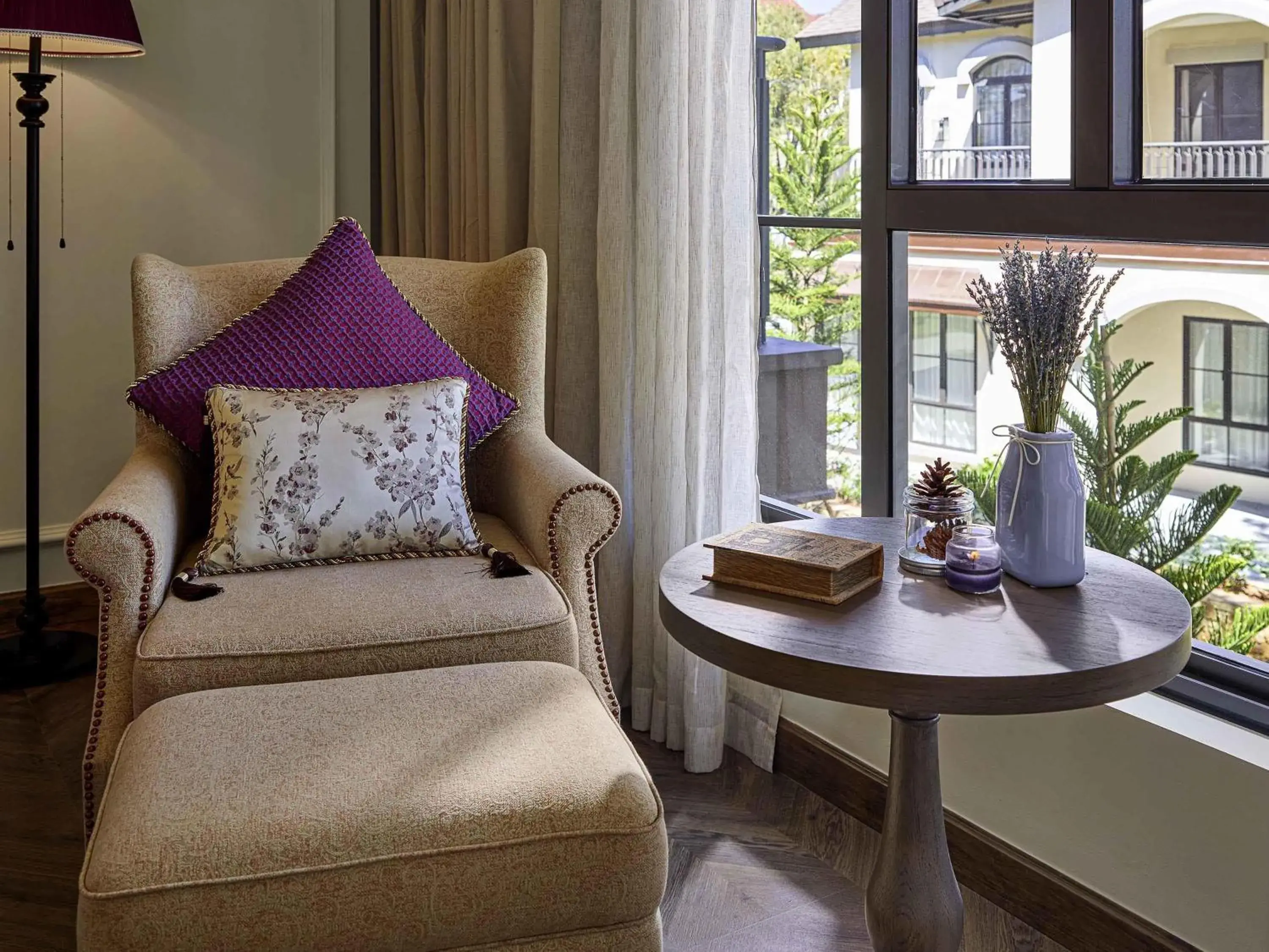 Deluxe King Room in Mercure Dalat Resort Deluxe King Room in Mercure Dalat Resort