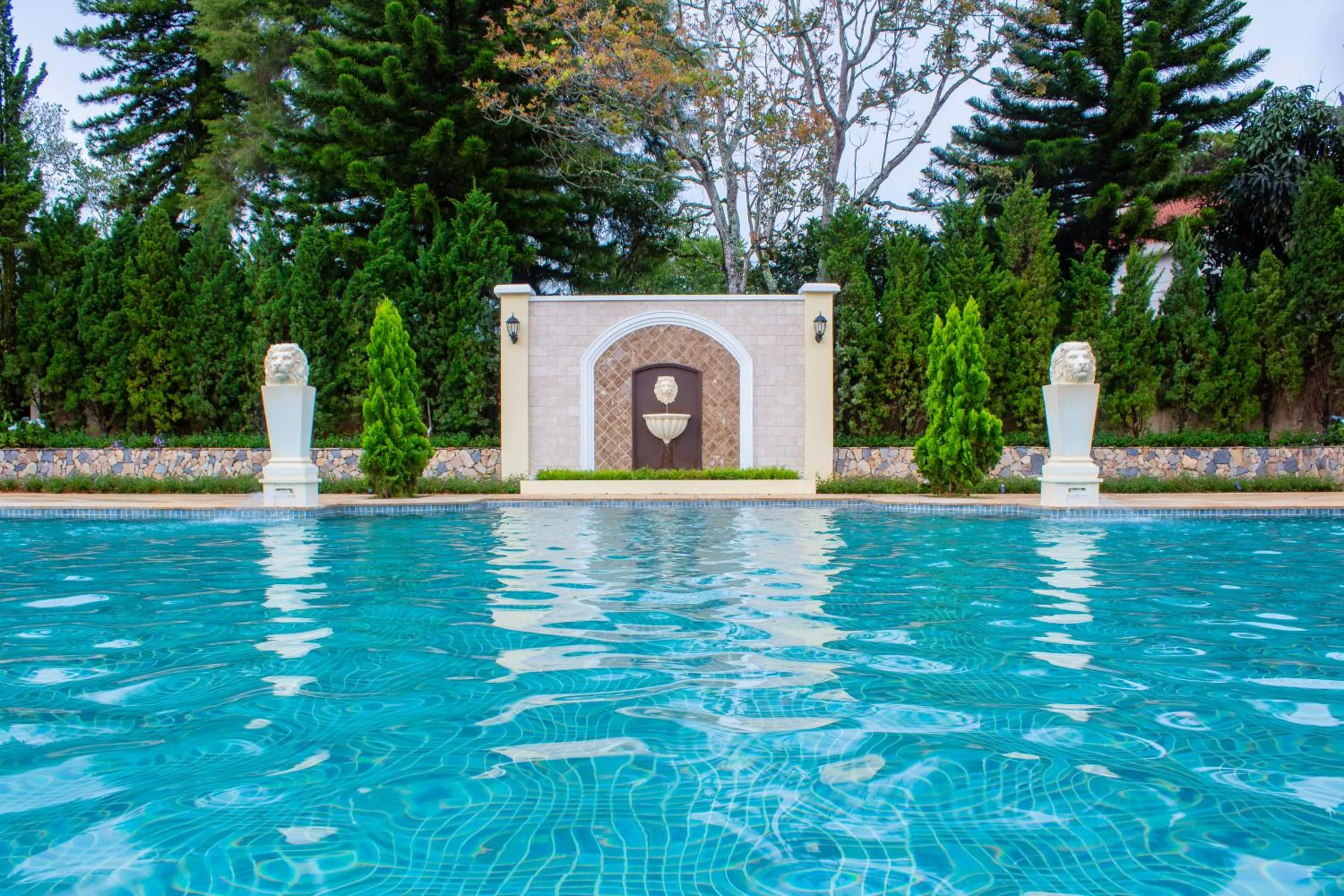 Swimming pool in Mercure Dalat Resort