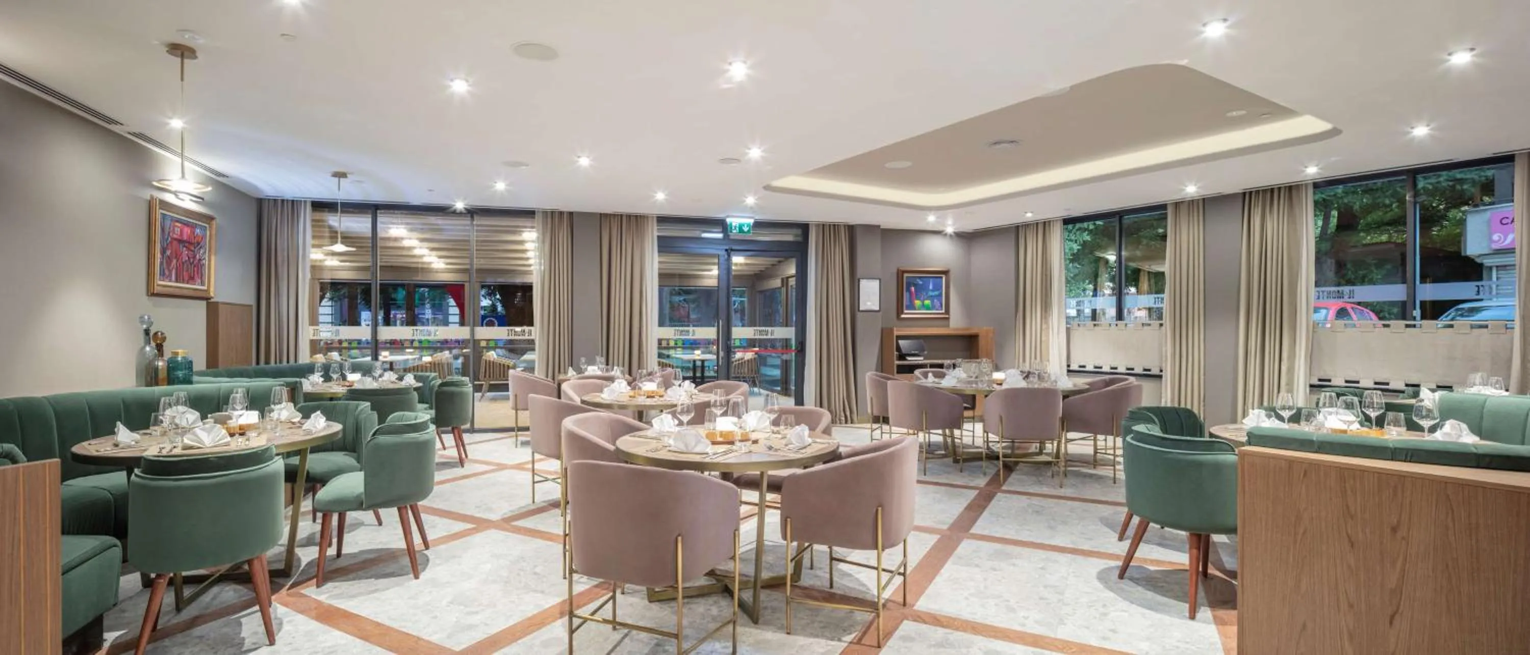 Restaurant/places to eat in Doubletree By Hilton Plovdiv Center