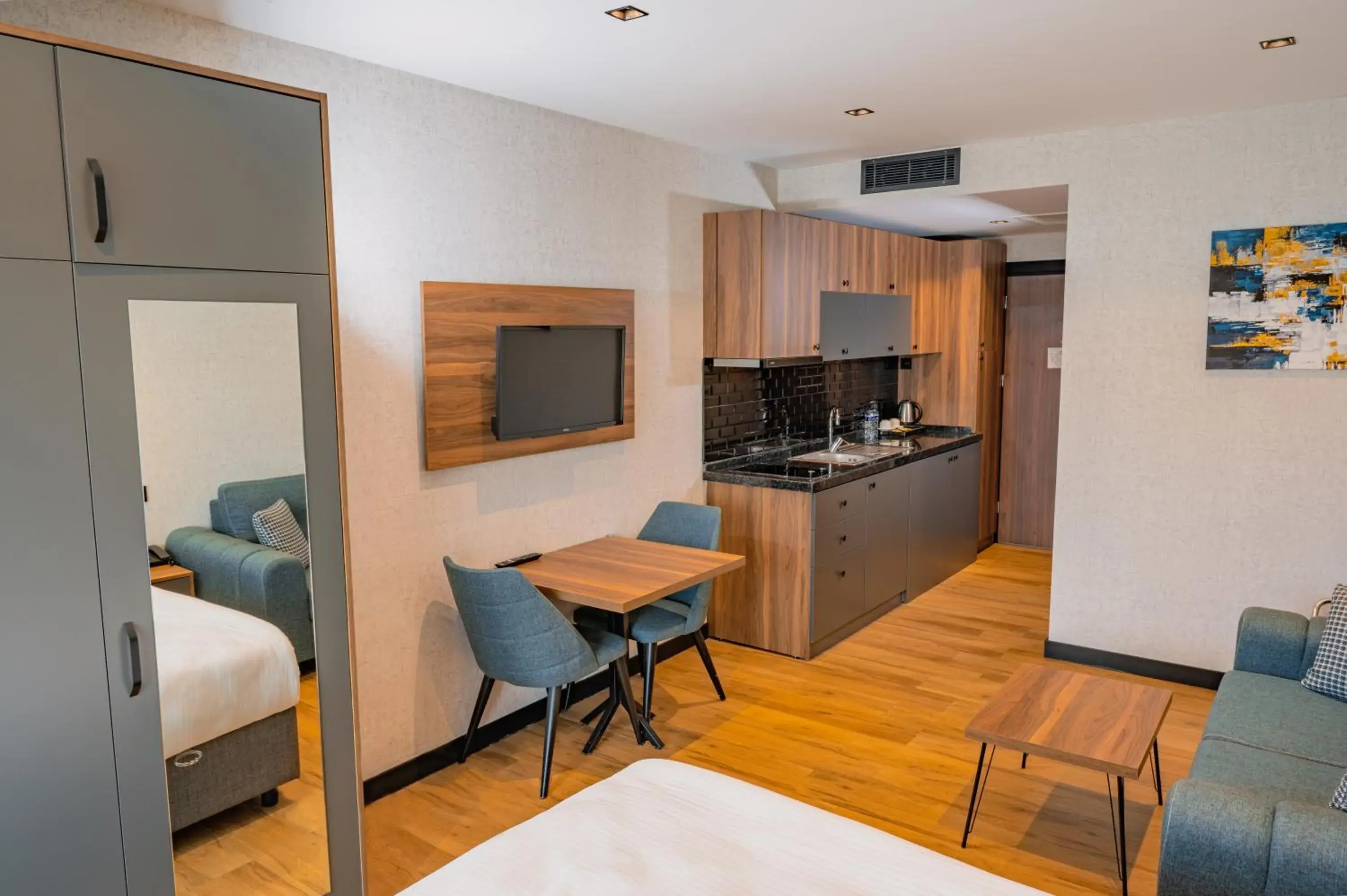 Deluxe Single Room with Balcony - single occupancy in Görükle Alpaş Yaşam Hotel Deluxe Single Room with Balcony - single occupancy in Görükle Alpaş Yaşam Hotel