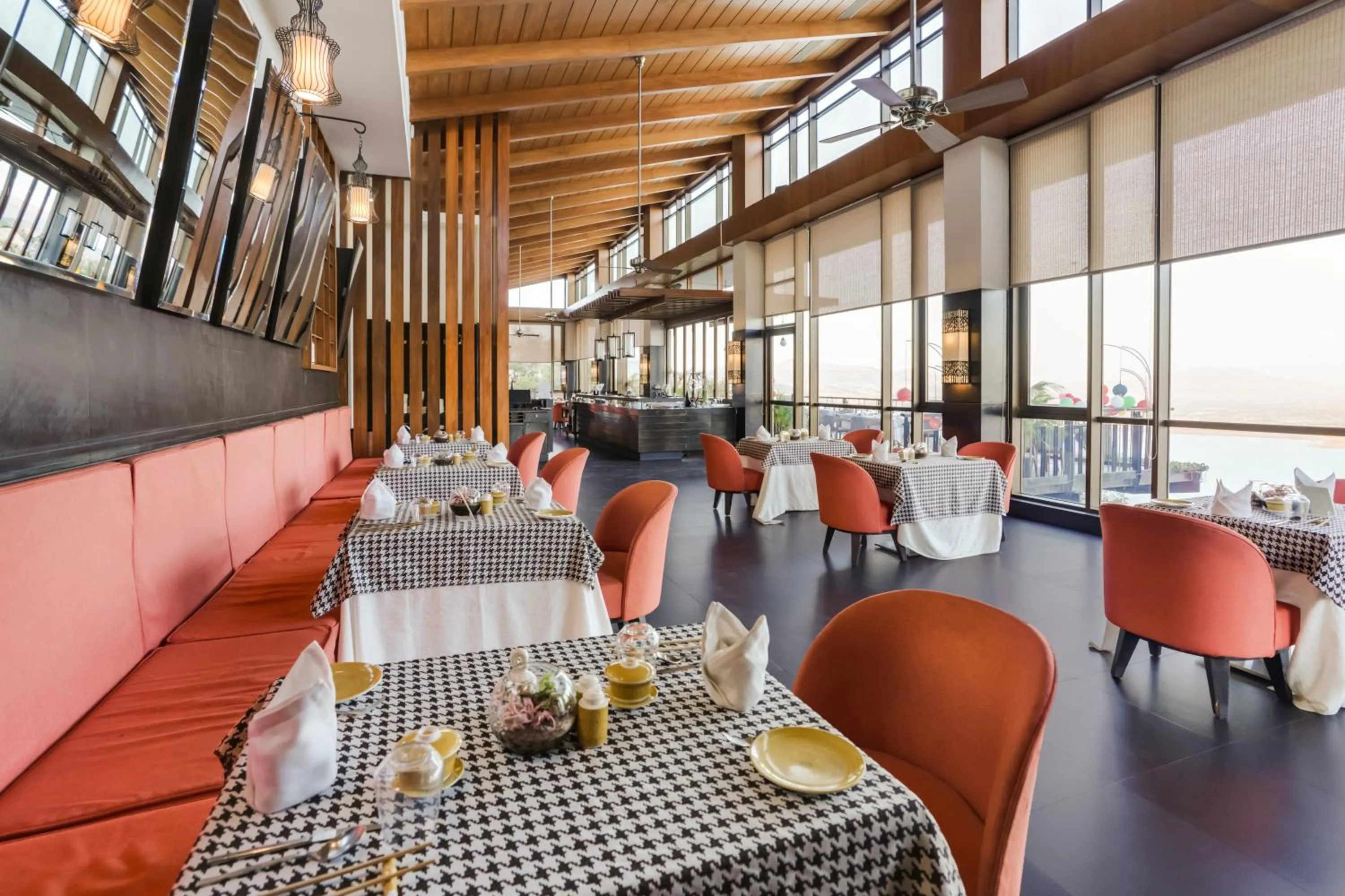 Restaurant/places to eat in Club Mahindra Tungi, Lonavala