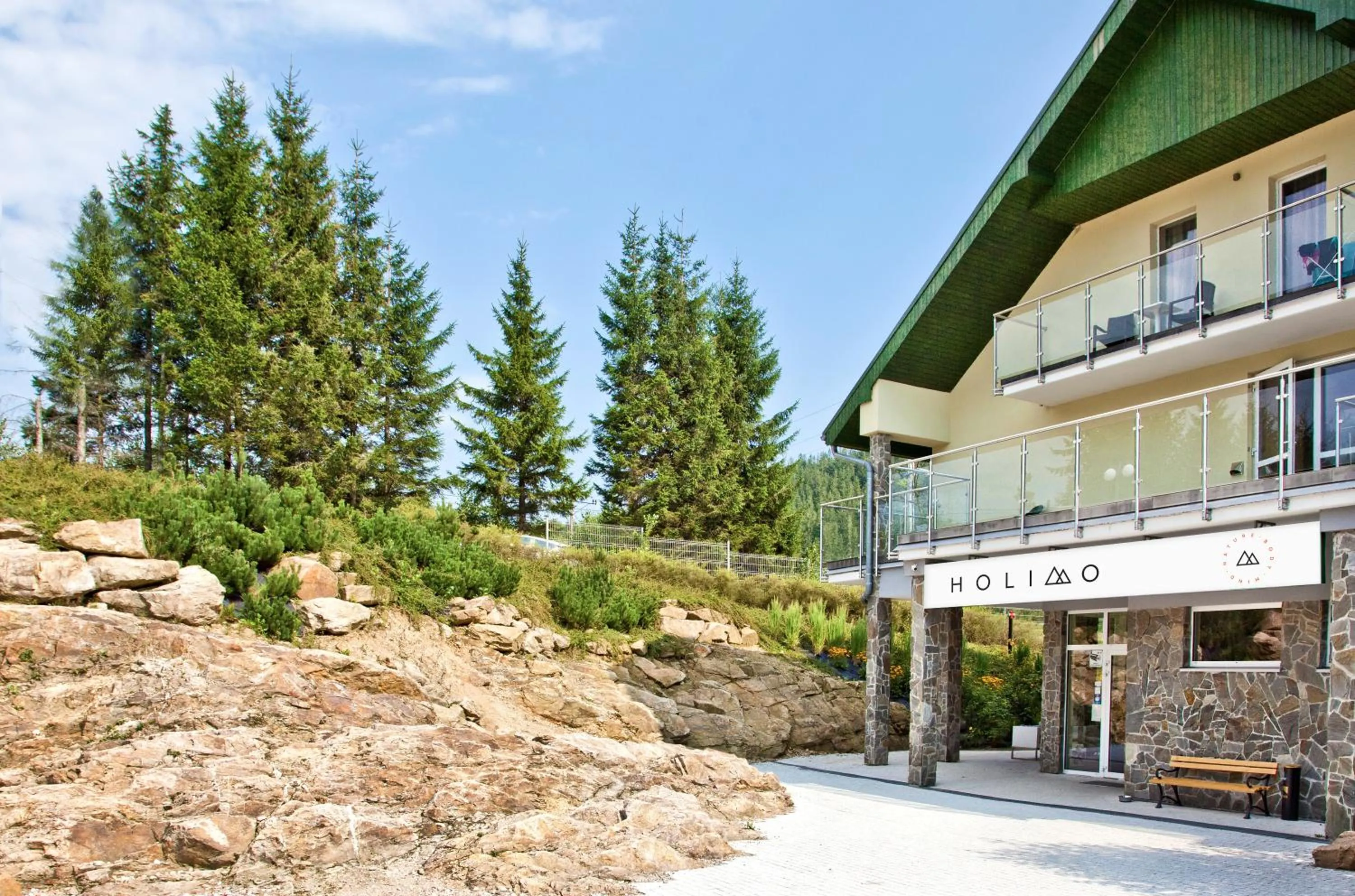 Facade/entrance in Holimo Hotel