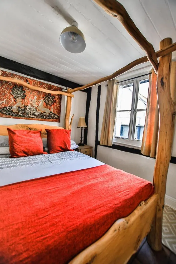 Bedroom, Bed in Fishermans Cottage - Hastings