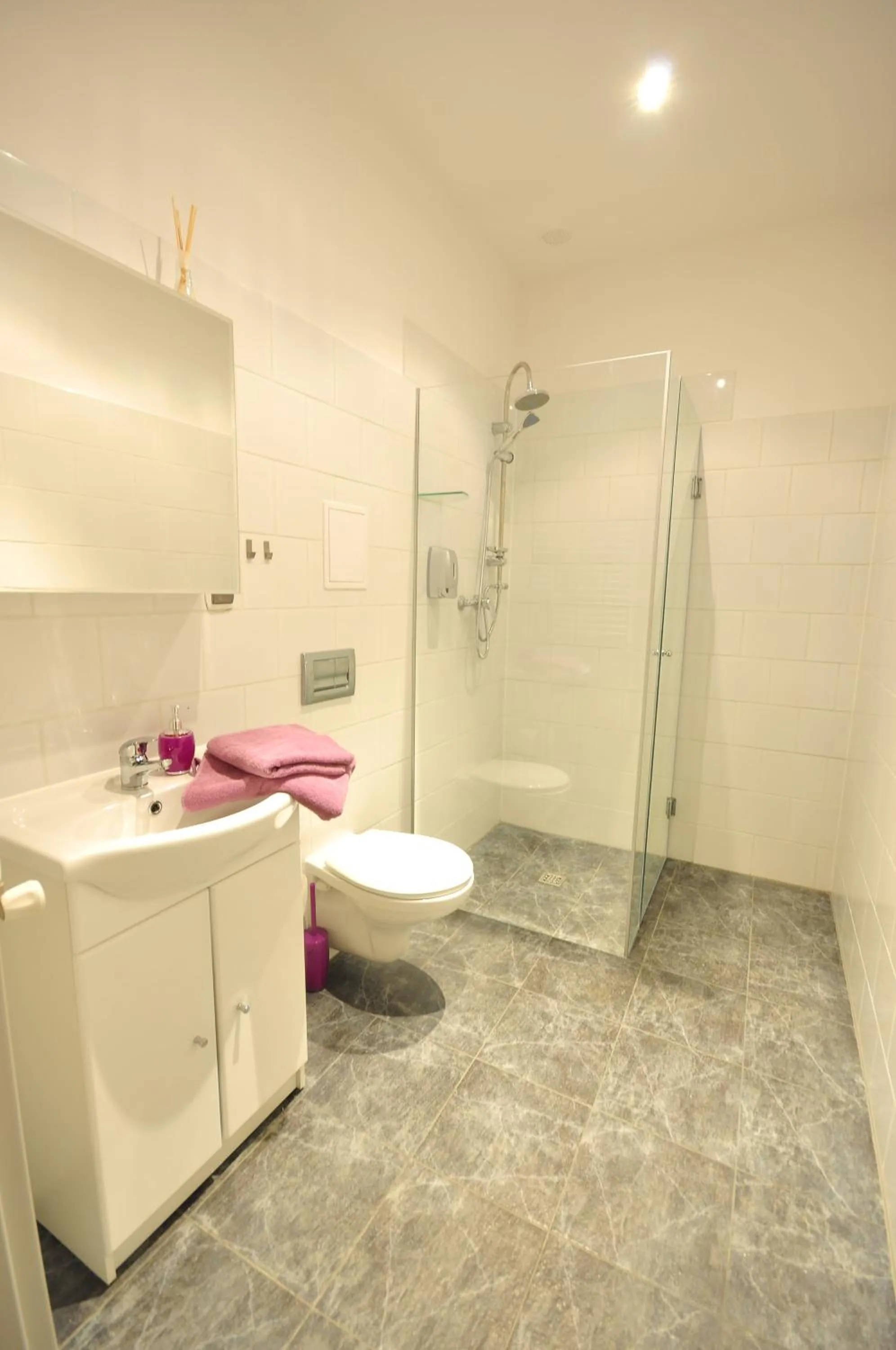 Bathroom in Apartamenty Młyńska15 self check-in 24h