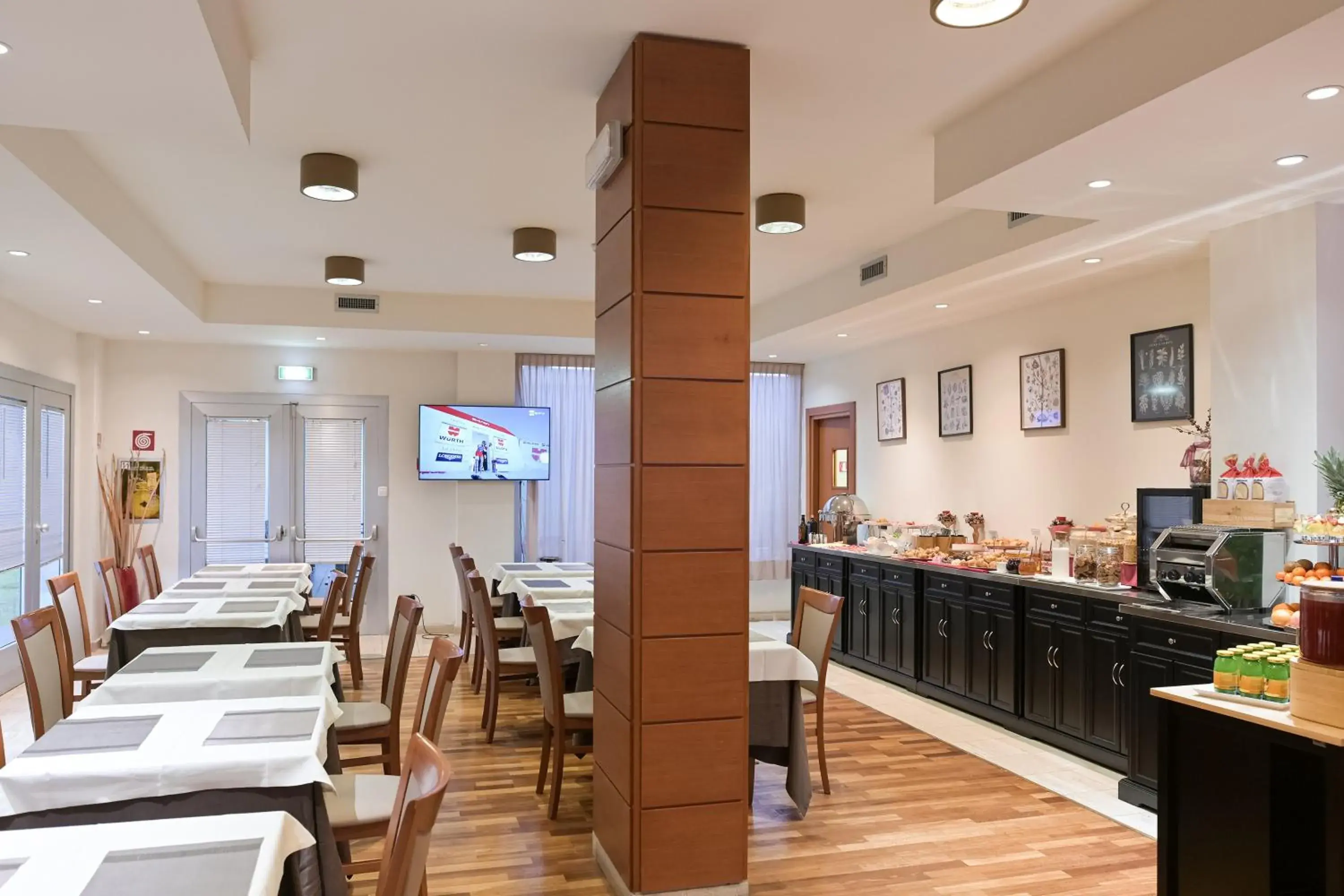 Restaurant/places to eat in Charme Hotel Restaurant/places to eat in Charme Hotel