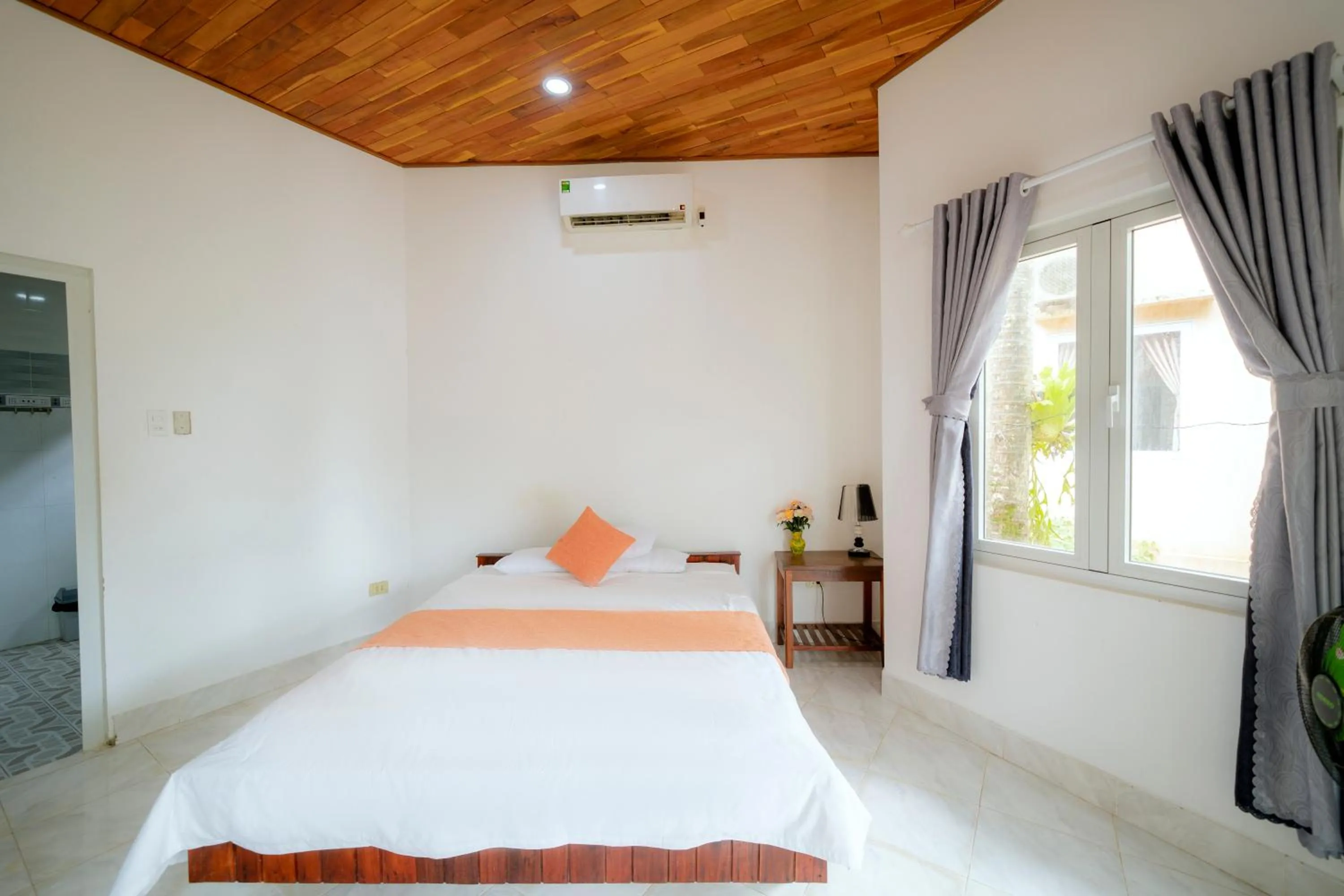 Bed in Thai Tan Tien Hotel