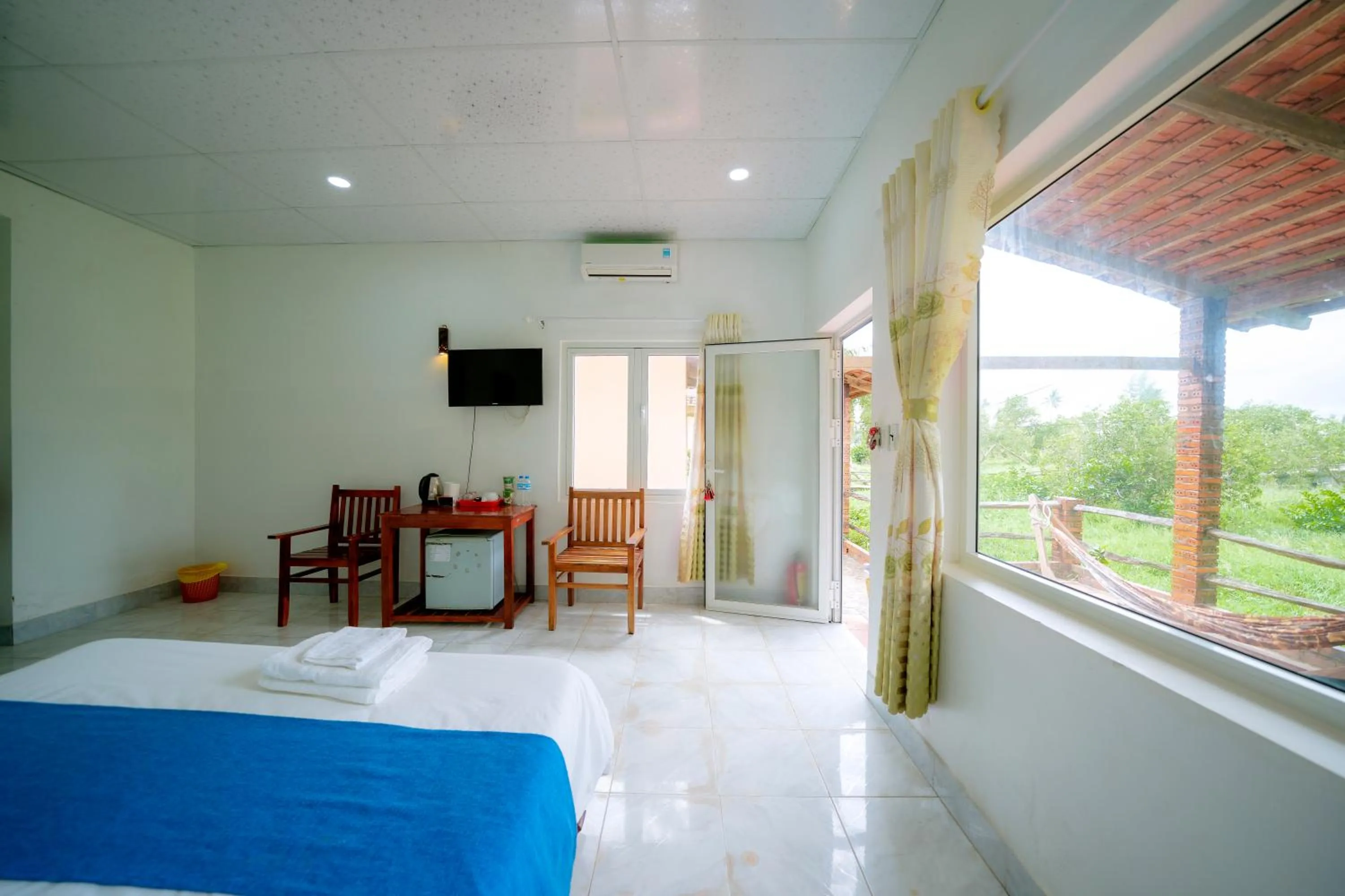 Bed in Thai Tan Tien Hotel