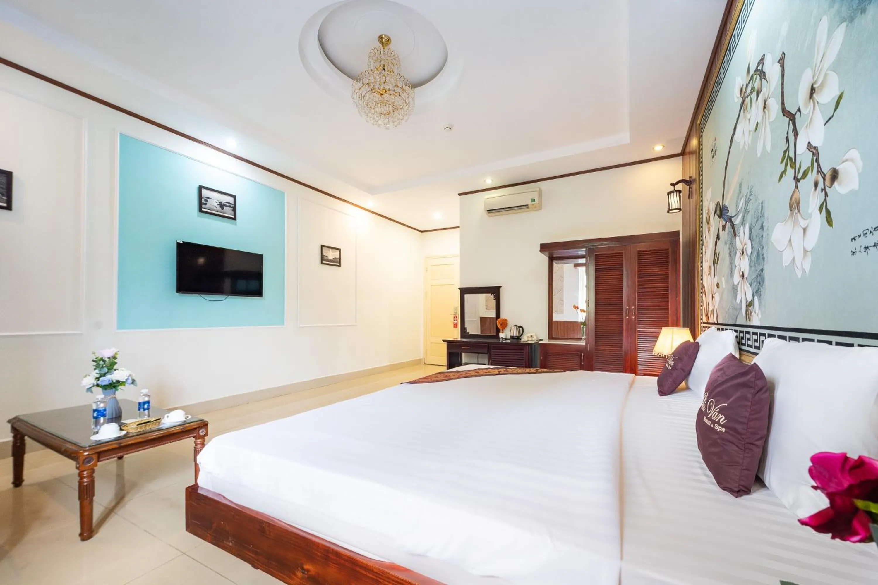 Bed in Phu Van Resort & Spa Phu Quoc