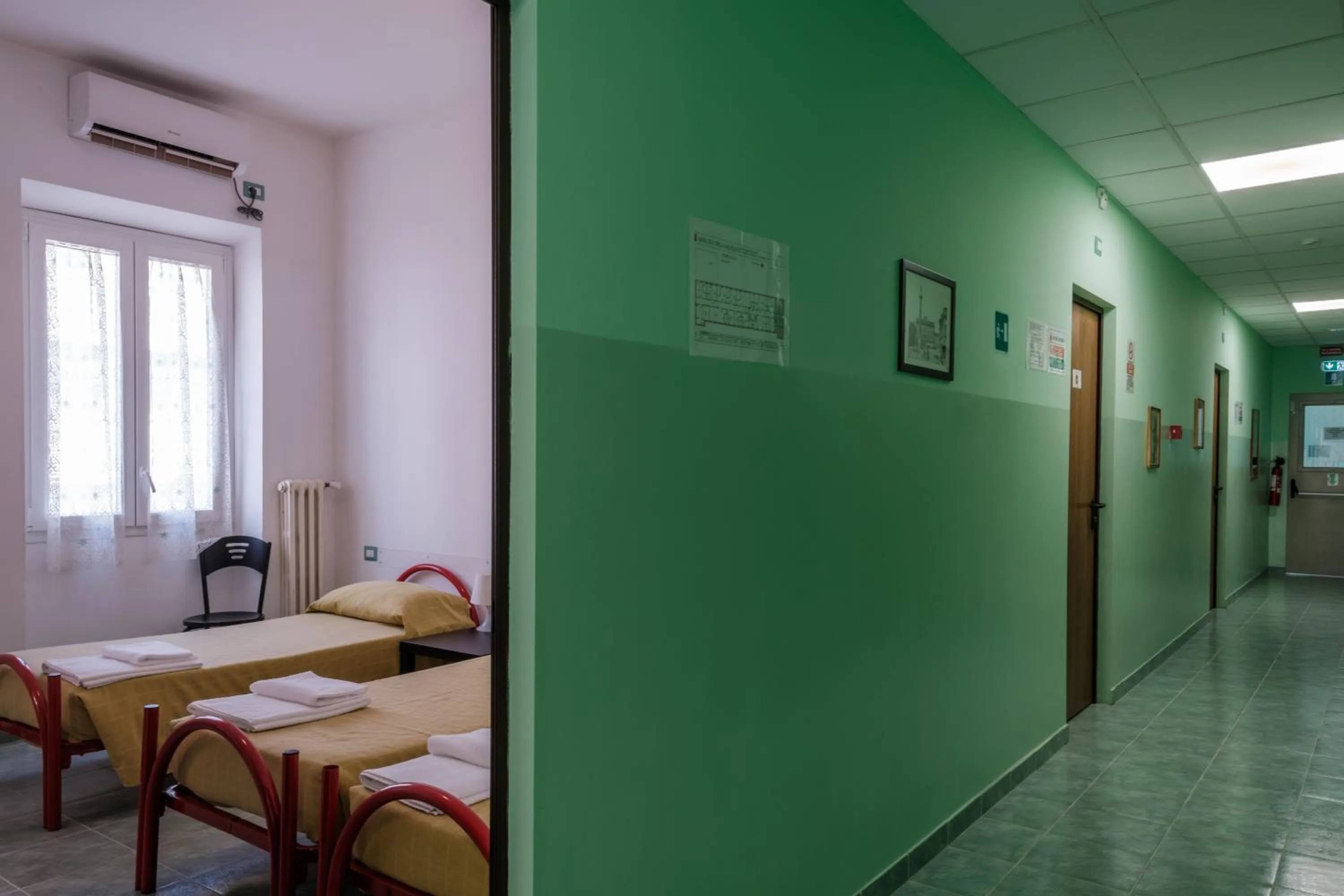 air conditioner in Foresteria Roma Esercito della Salvezza