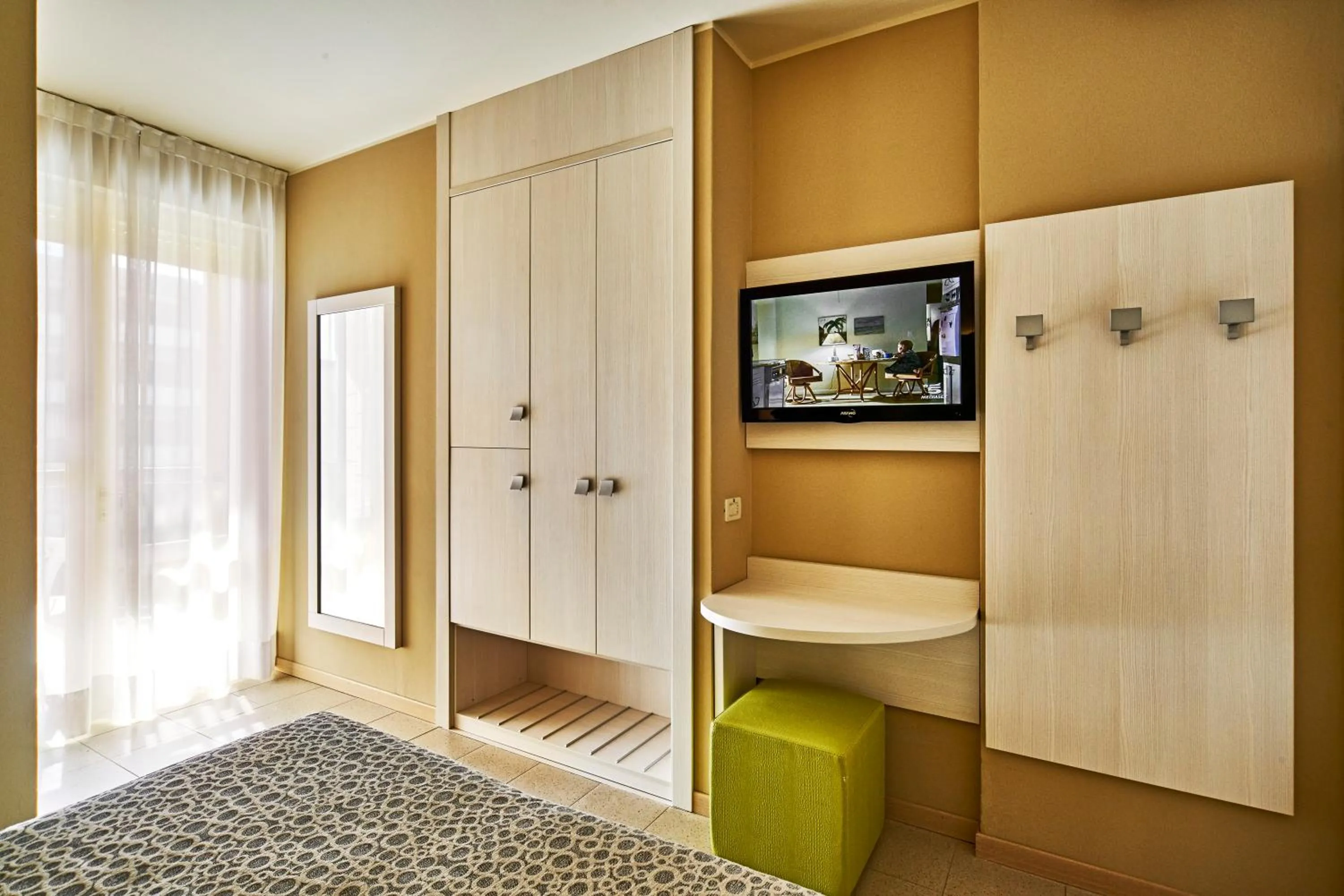 TV and multimedia, Bed in Palace Hotel Regina