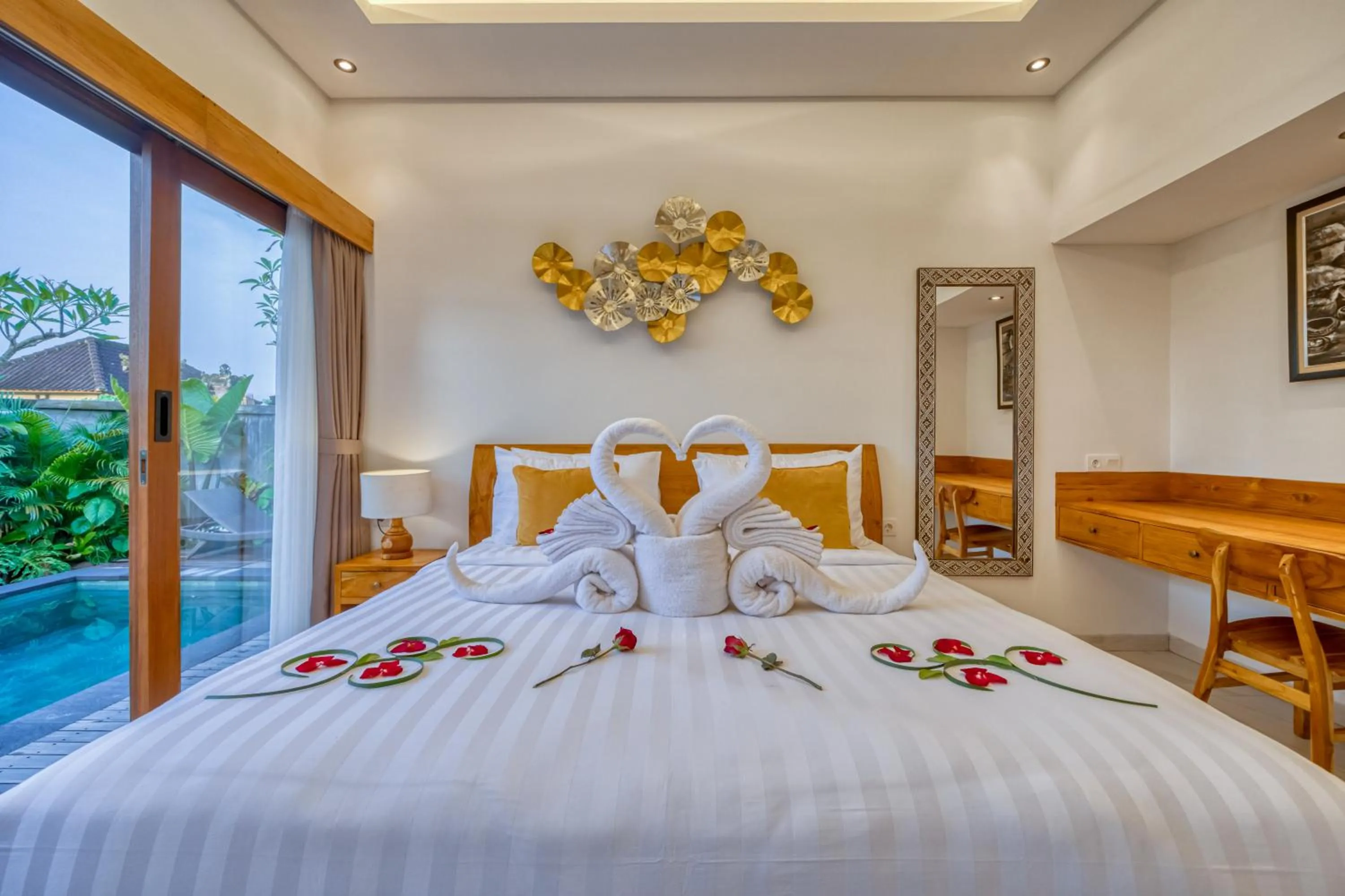 Bed in Villa Mirah Ubud