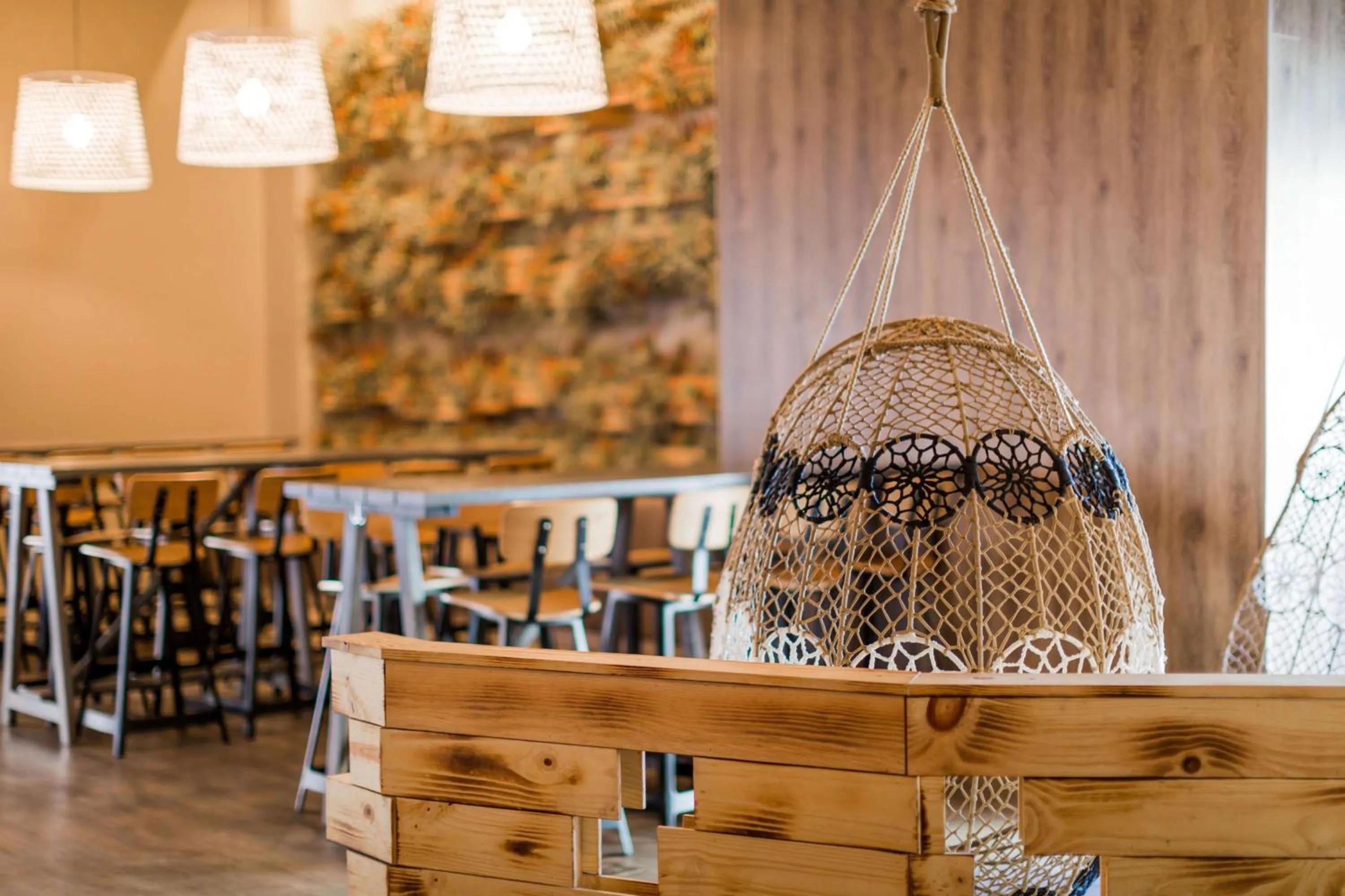 Dining area in Whitney Peak Hotel Reno, Tapestry Collection by Hilton