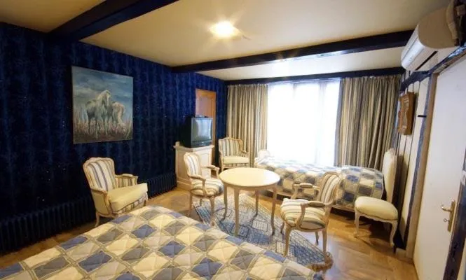 Triple Room in Les Wyllos