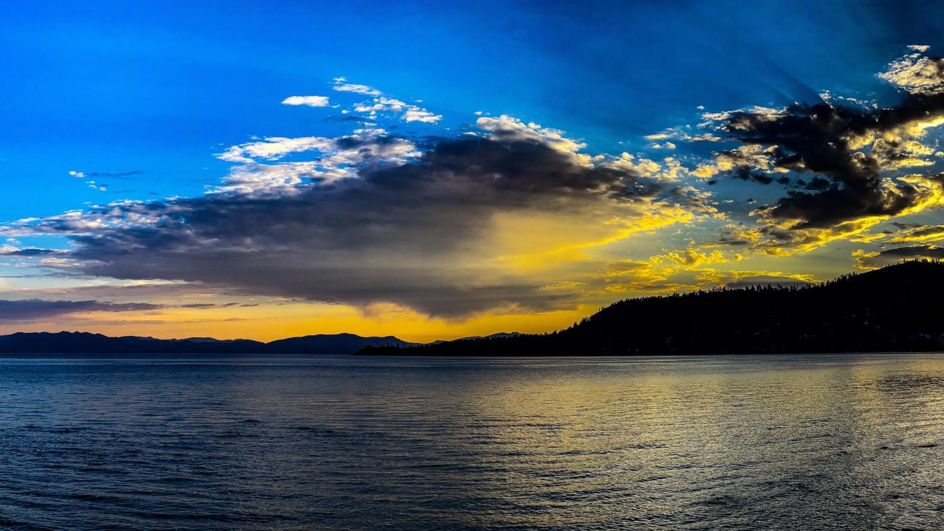 Natural landscape in The Incline Lodge