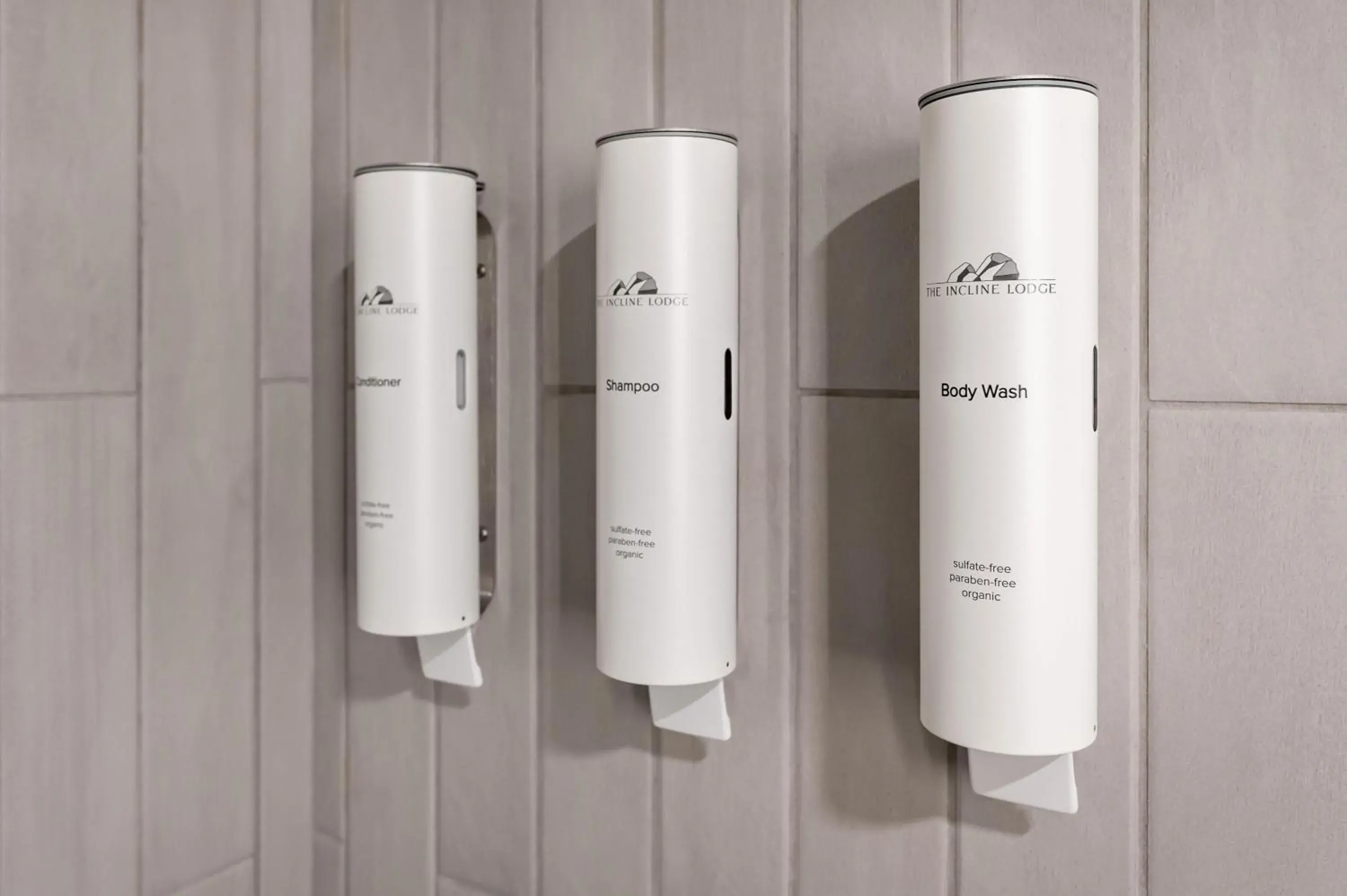 Standard Queen Room with Two Queen Beds in The Incline Lodge Standard Queen Room with Two Queen Beds in The Incline Lodge