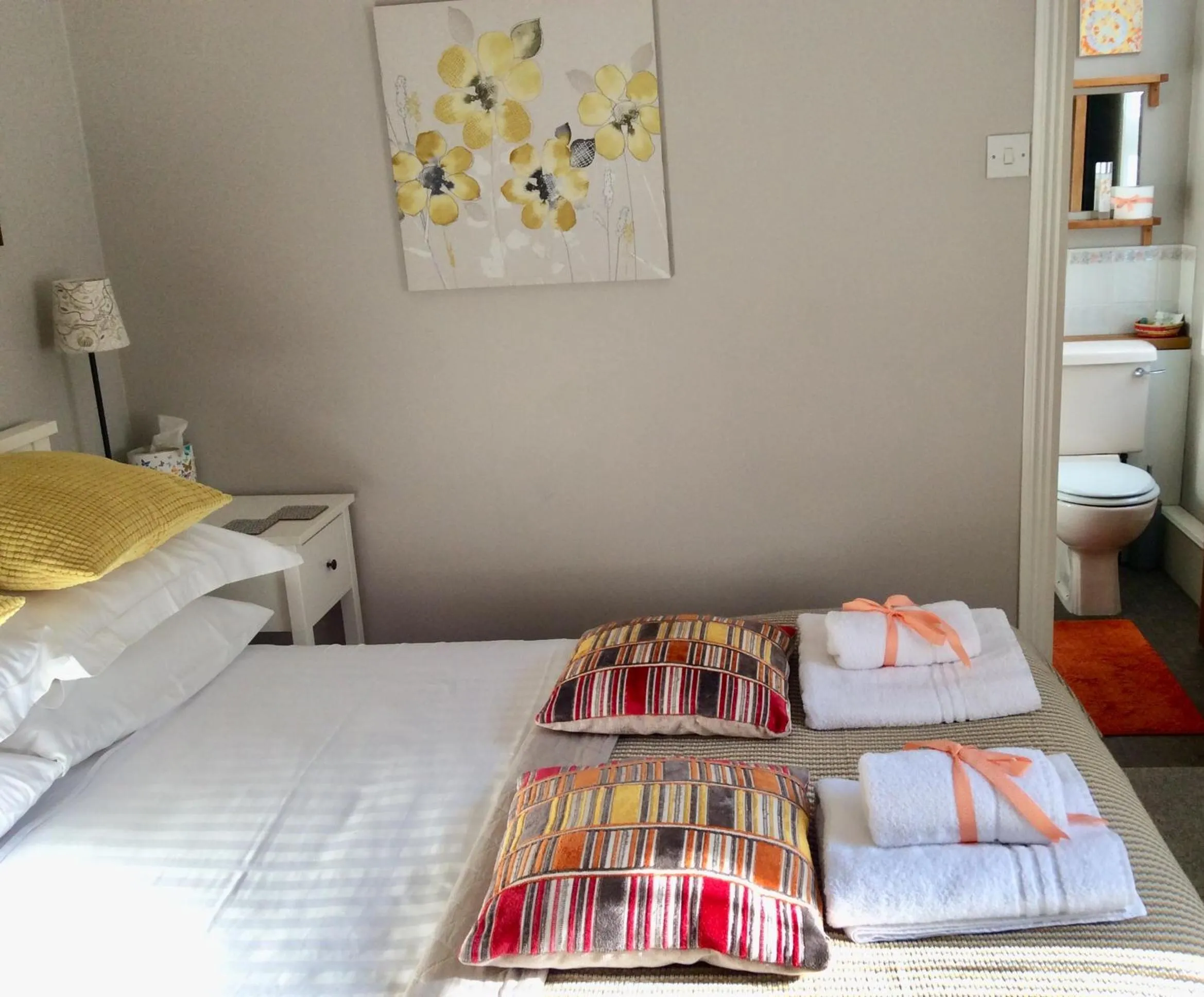 Bathroom, Bed in Ellen House Bed and Breakfast