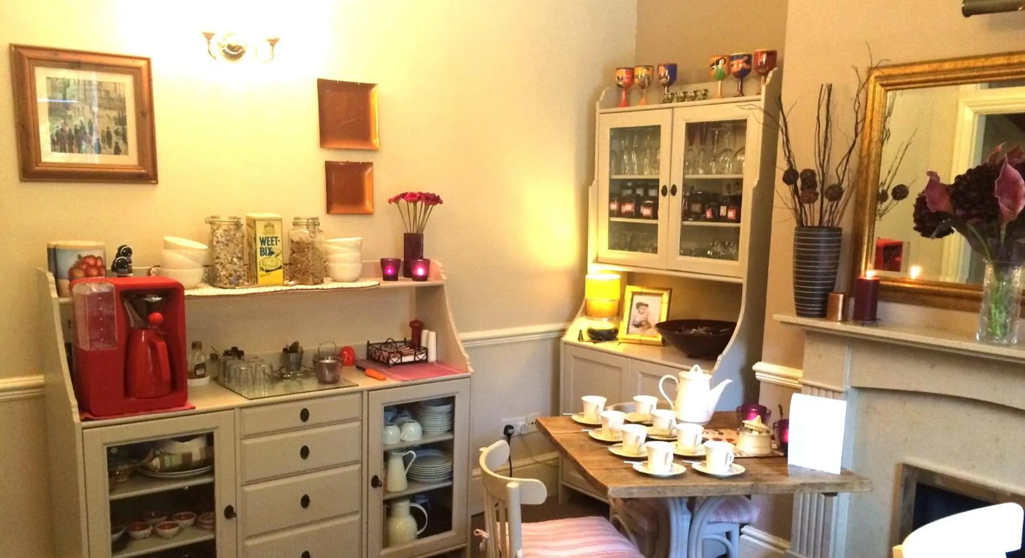 Food and drinks in Ellen House Bed and Breakfast