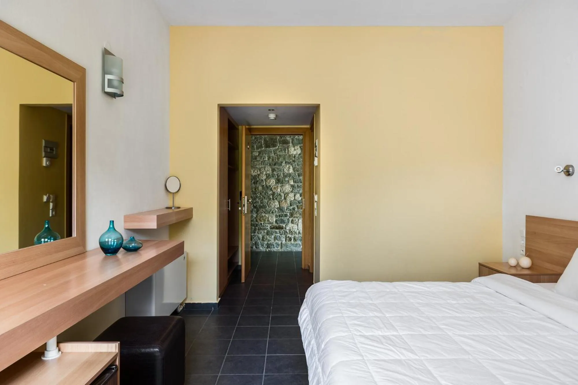 Bed in Gefiri Plakas Hotel, Tzoumerka