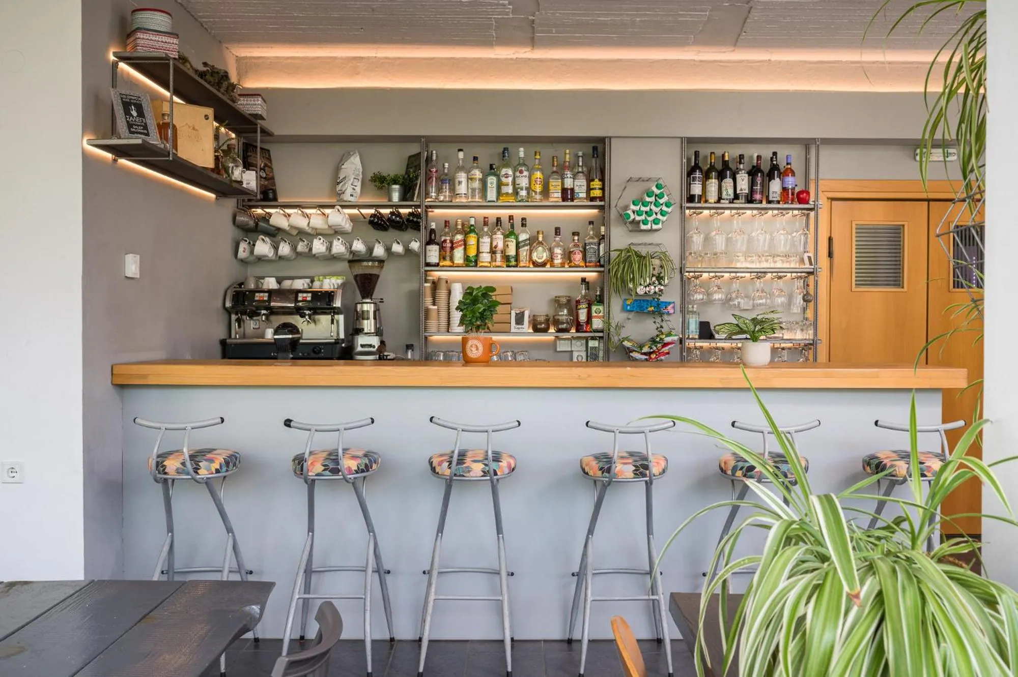 Lounge or bar in Gefiri Plakas Hotel, Tzoumerka