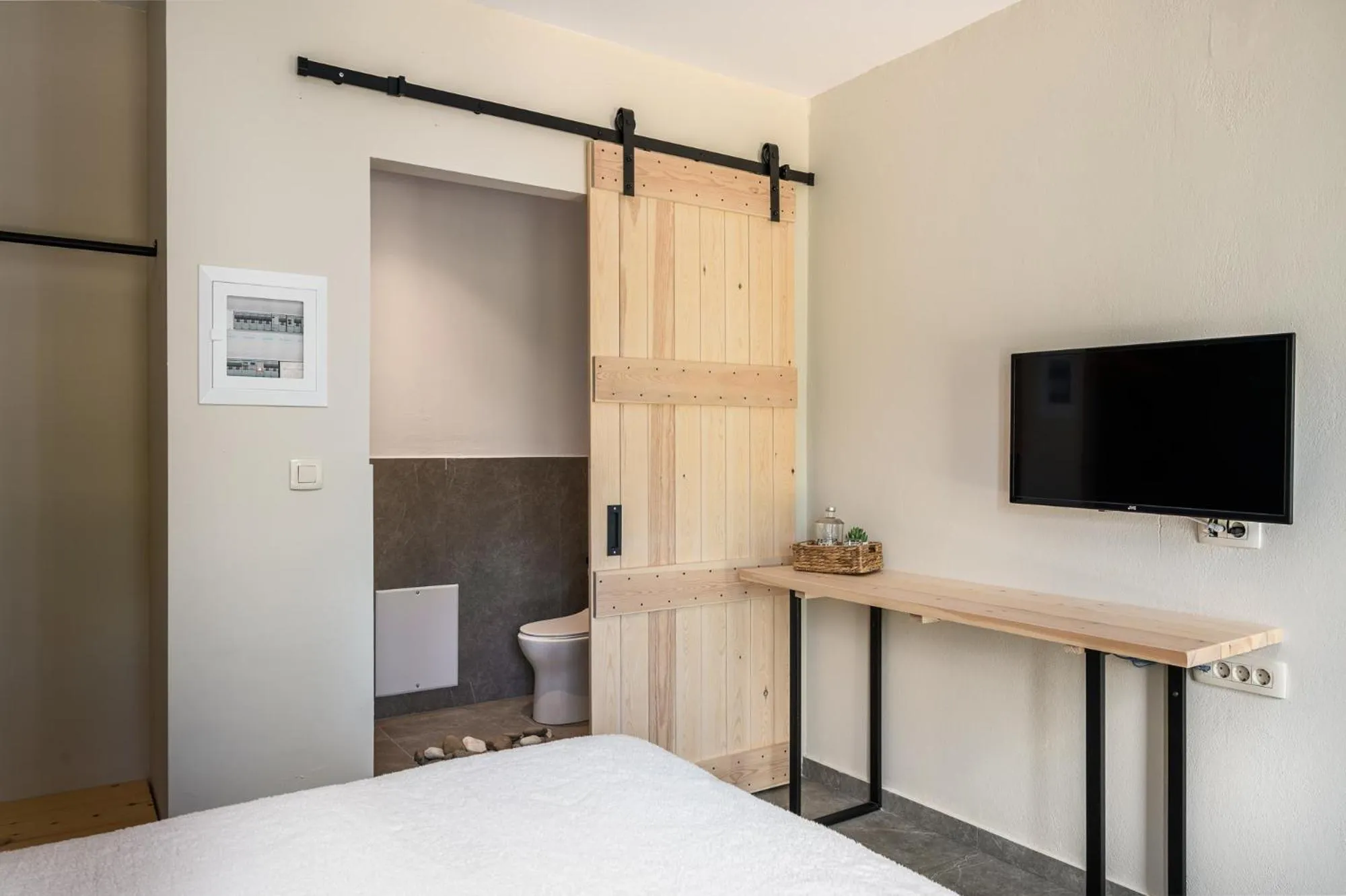 Bed in Gefiri Plakas Hotel, Tzoumerka