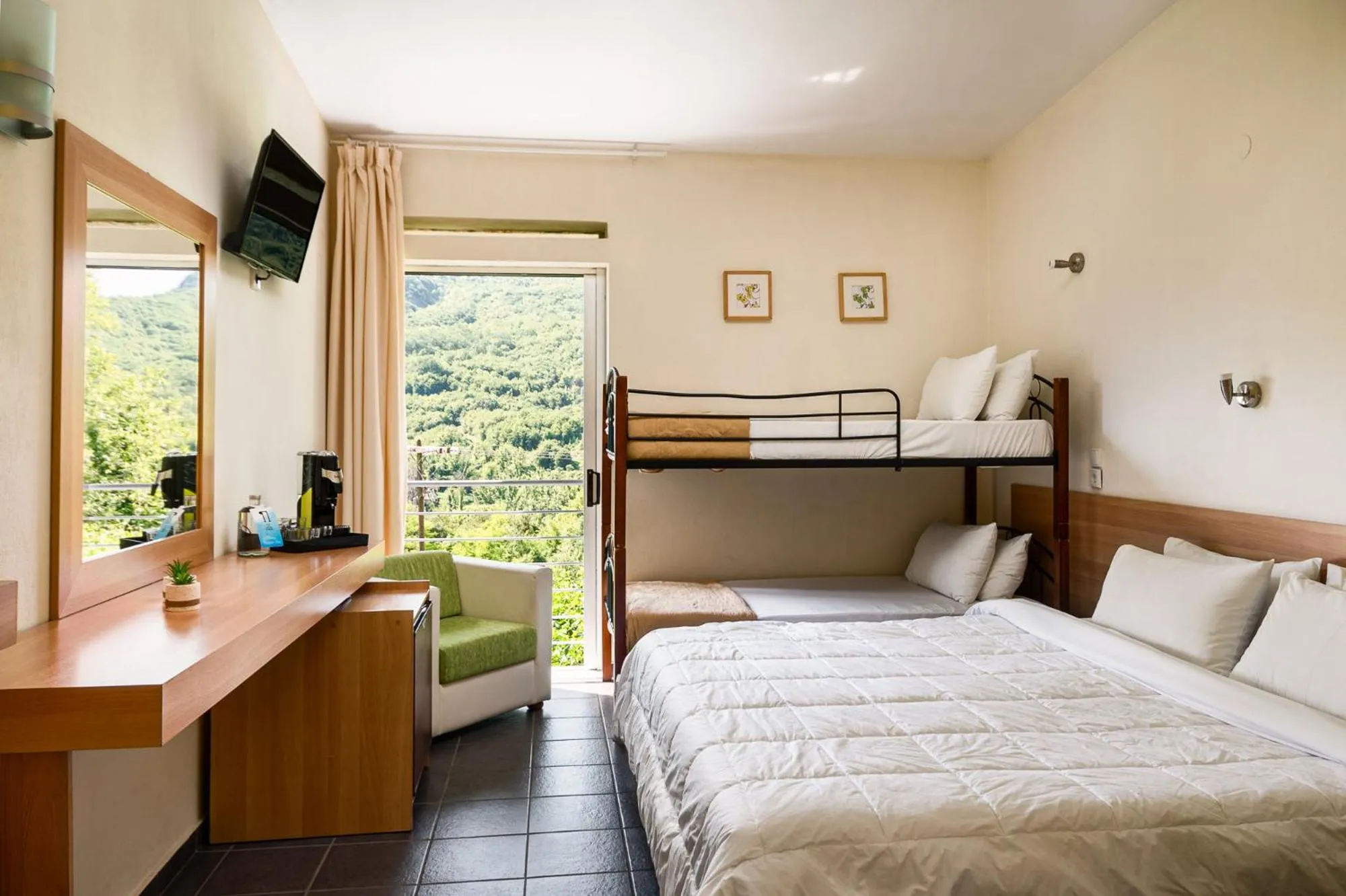 Bed in Gefiri Plakas Hotel, Tzoumerka