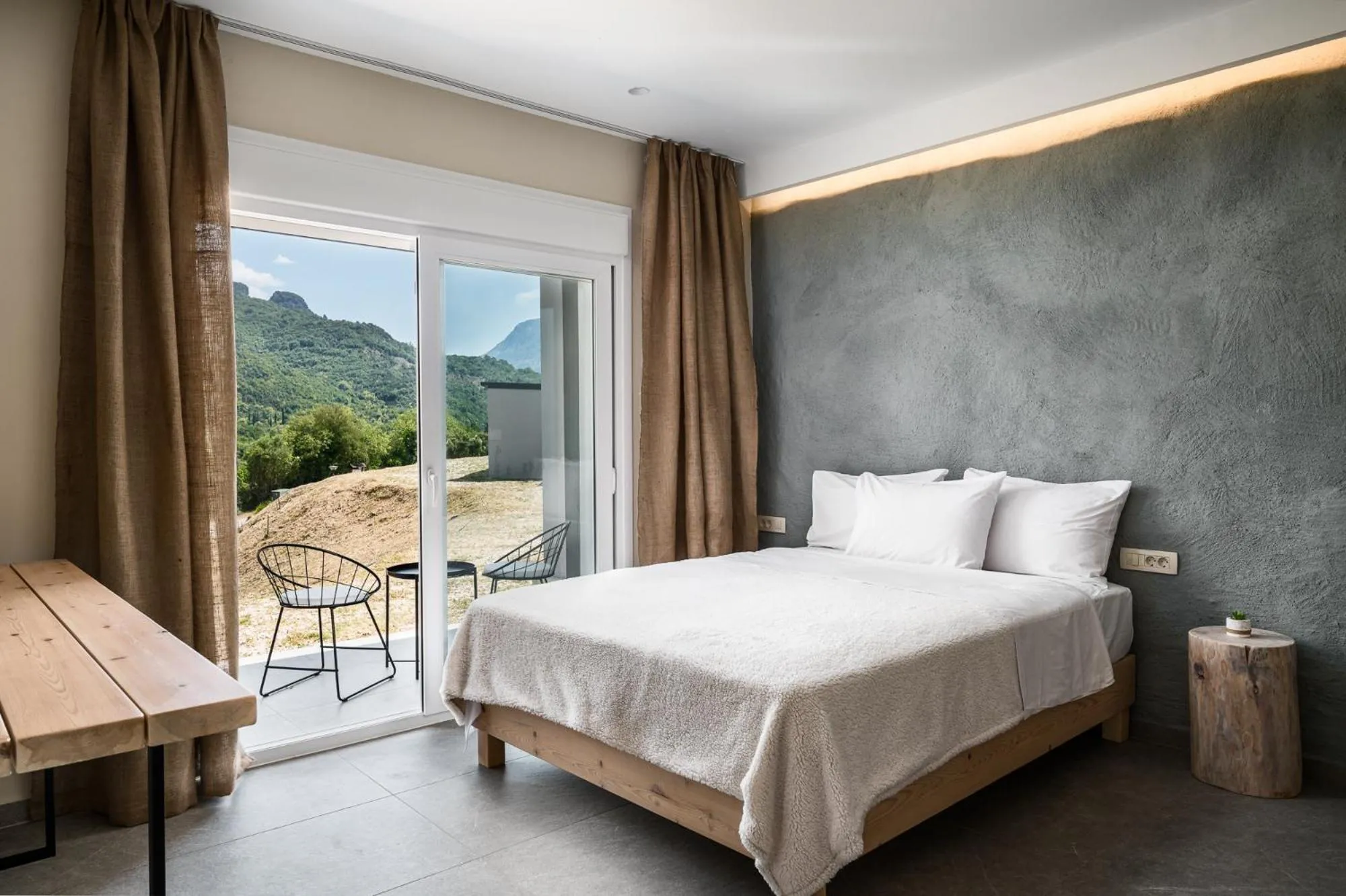 Bed in Gefiri Plakas Hotel, Tzoumerka