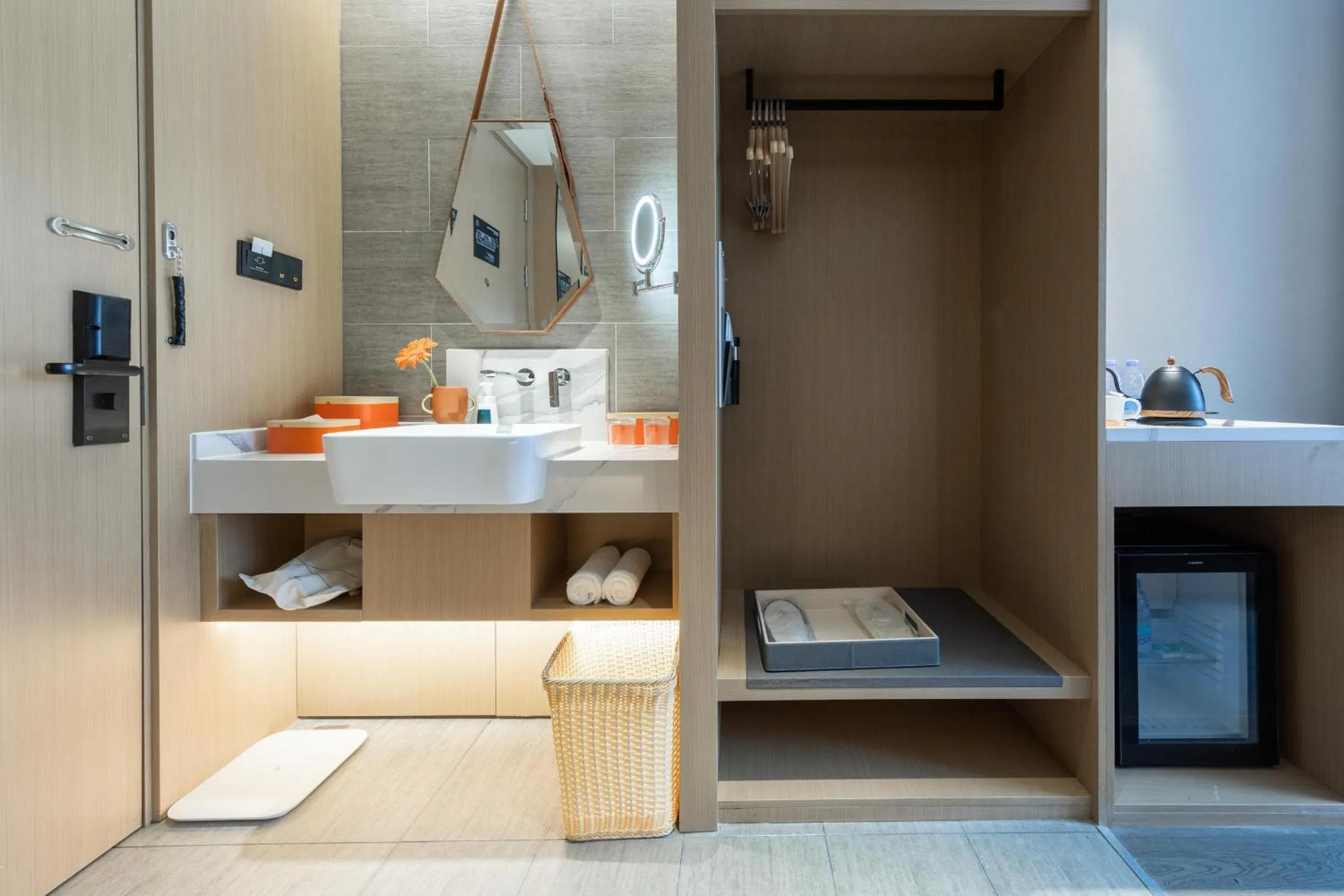 Atour Hotel Taiyuan Changfeng Business Center Wanxiang City