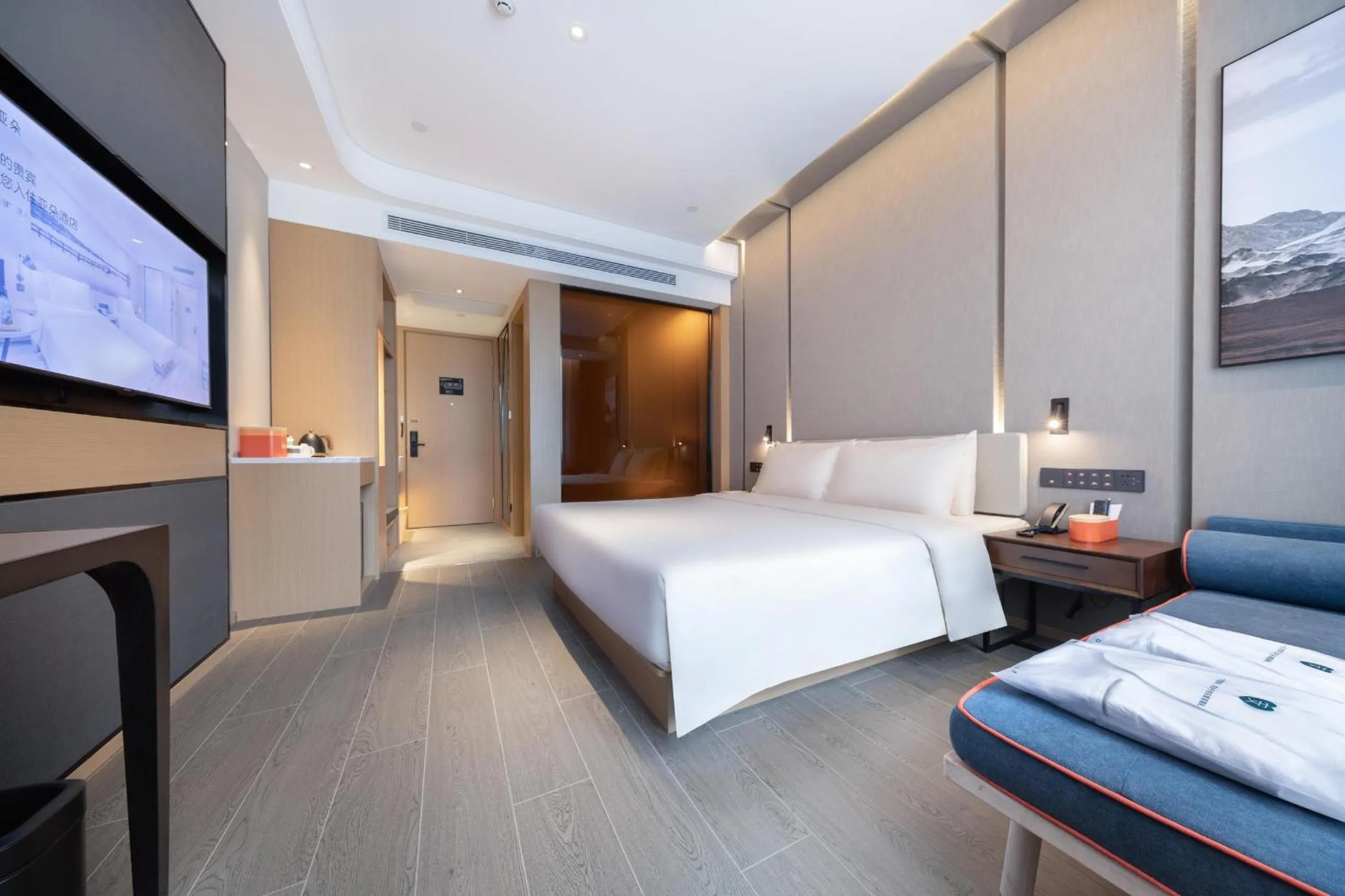 Bed in Atour Hotel Taiyuan Changfeng Business Center Wanxiang City