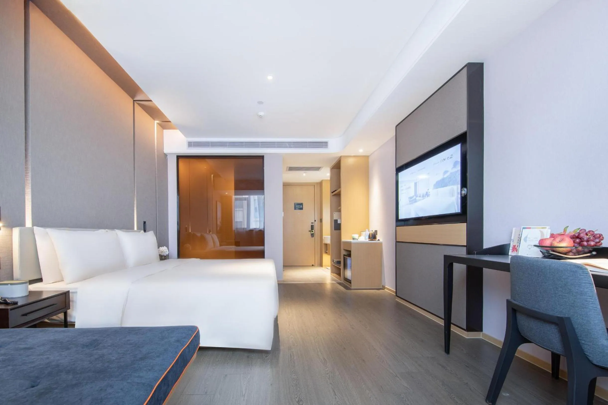 Atour Hotel Yuzhong Yuci Incity