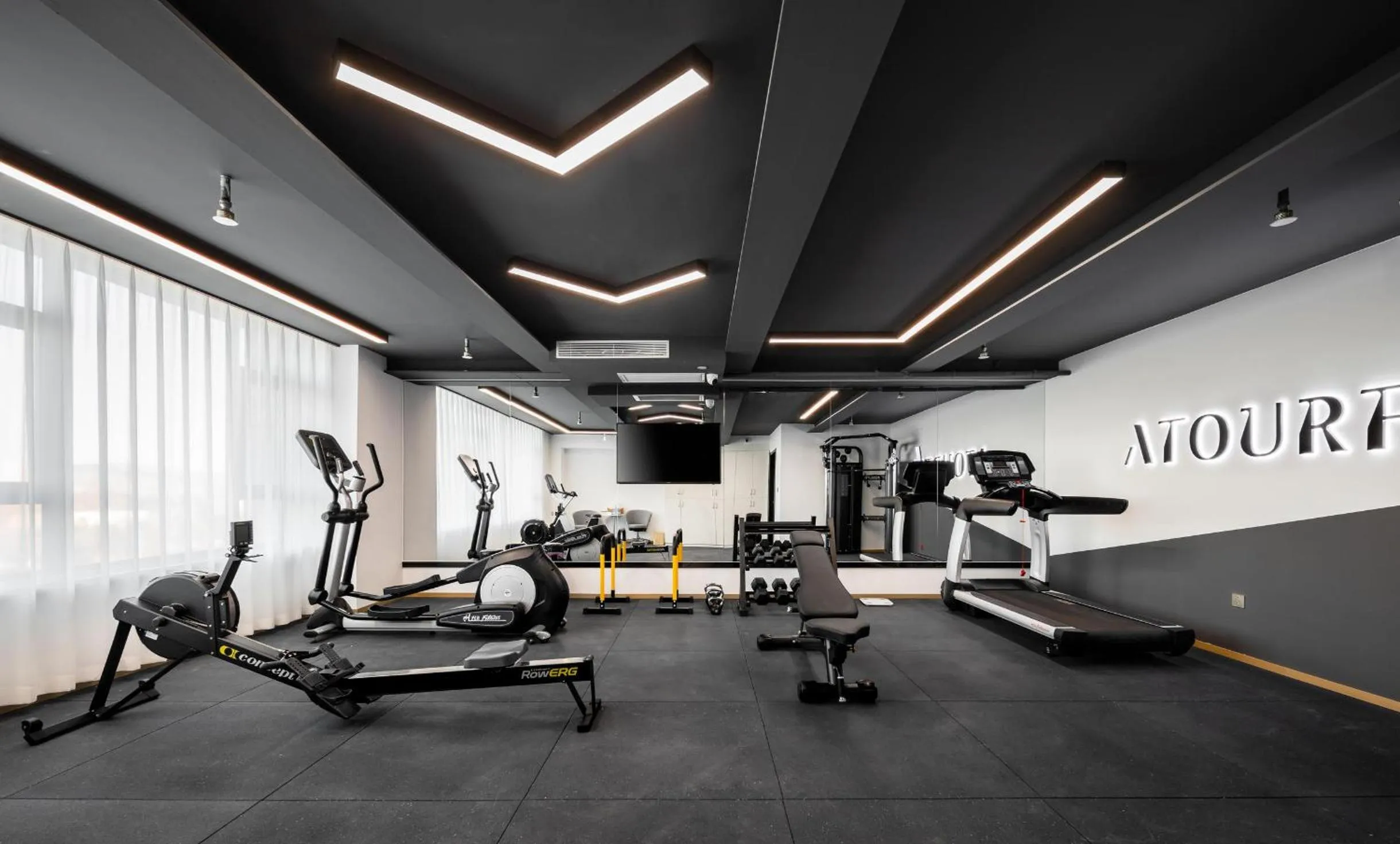 Fitness centre/facilities in Atour Hotel Chifeng Hongshan Sport Center