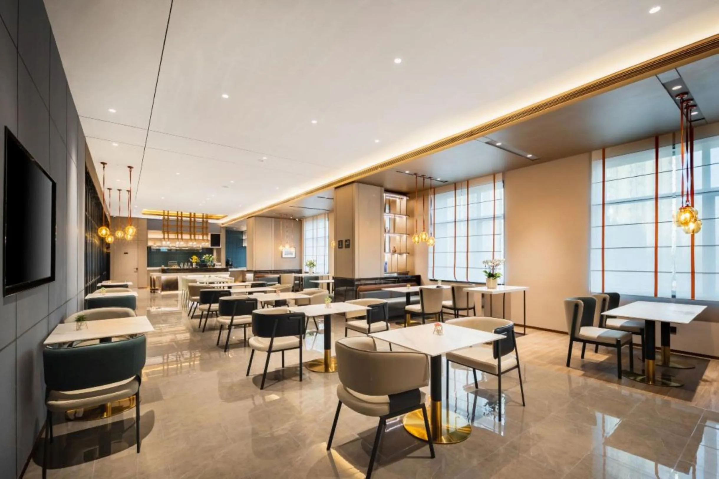 Restaurant/places to eat in Atour Hotel Shenyang Changbai Island