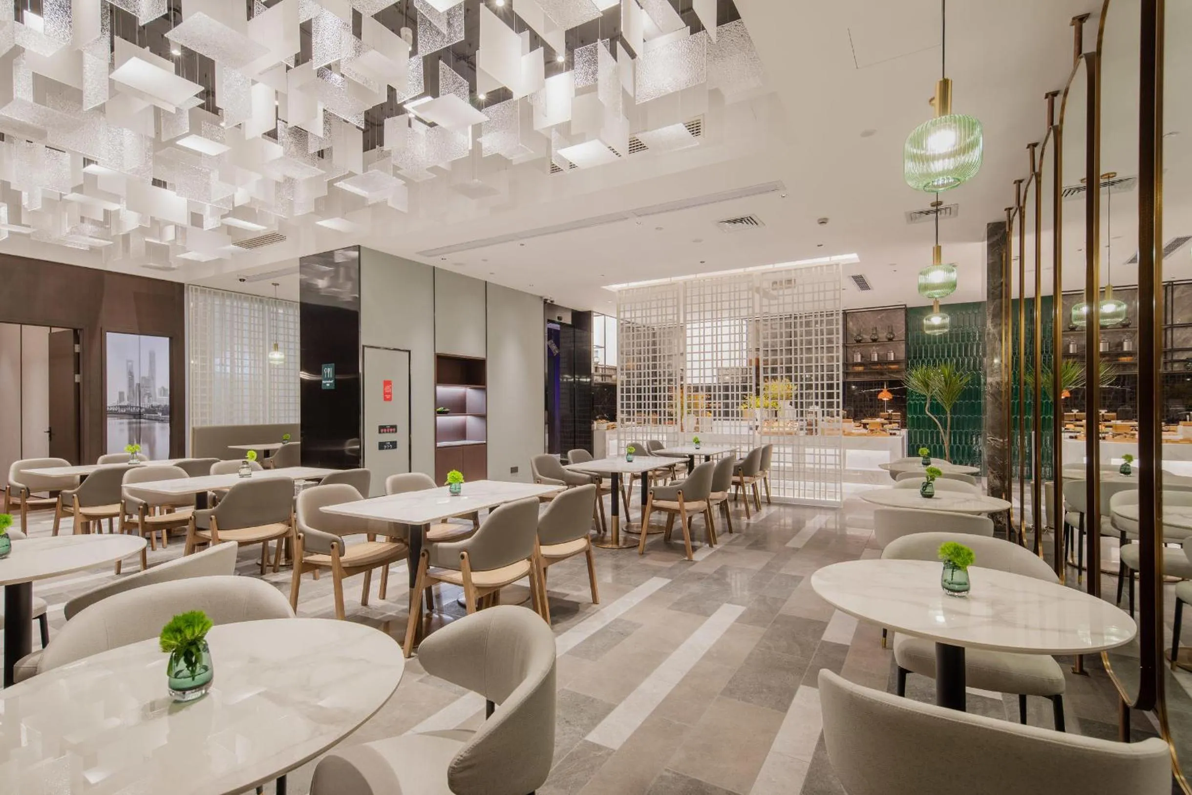 Restaurant/places to eat in Atour Hotel Shanghai Pujiang