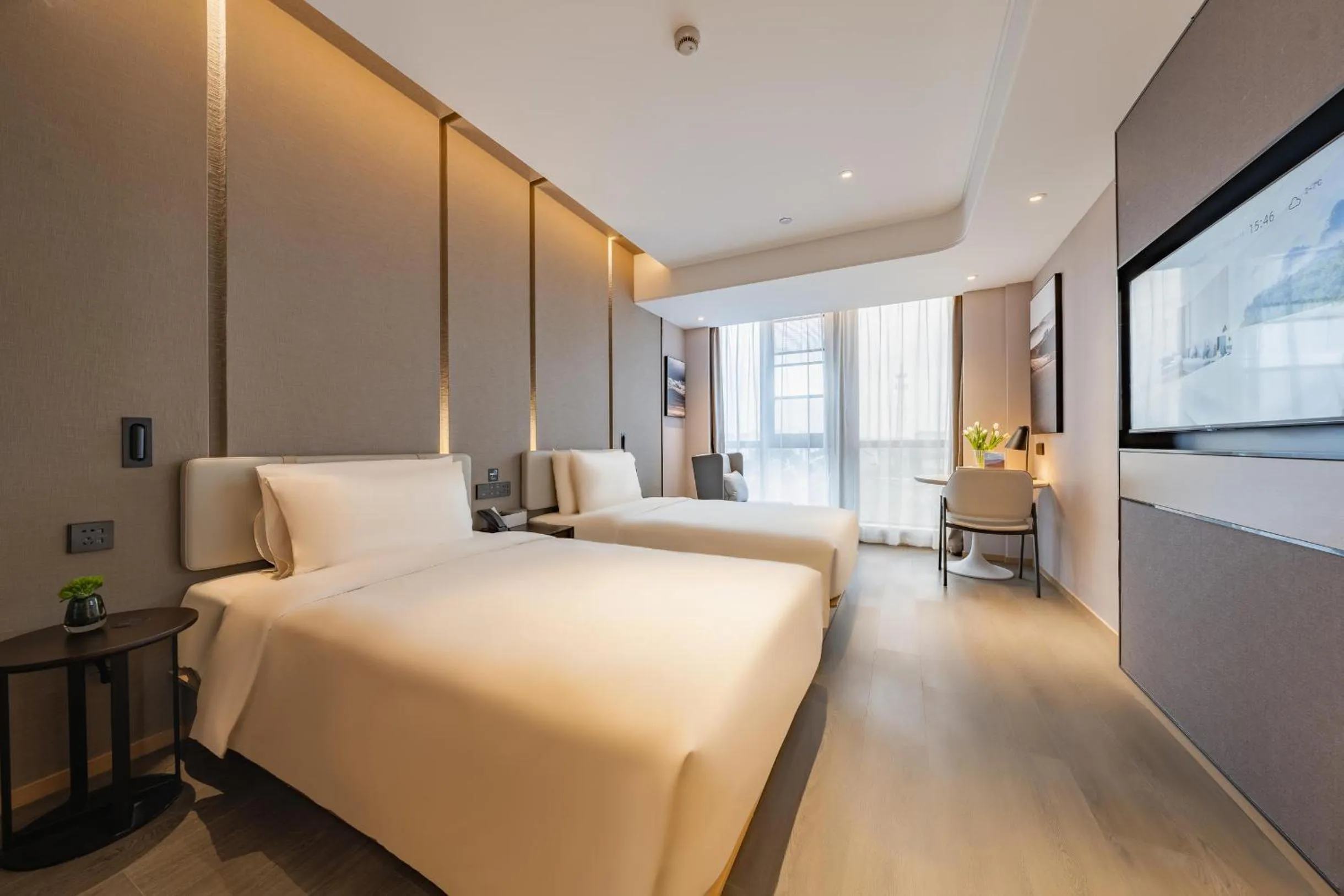 Bed in Atour Hotel Shanghai Pujiang