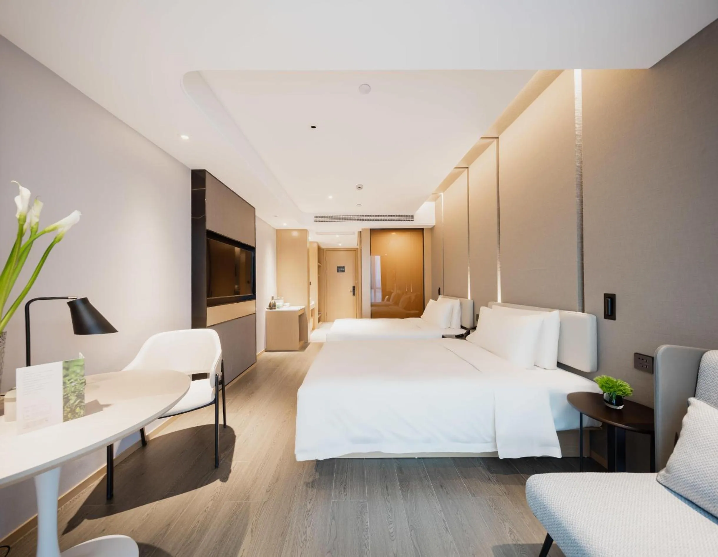 Bed in Atour Hotel Shanghai Pujiang