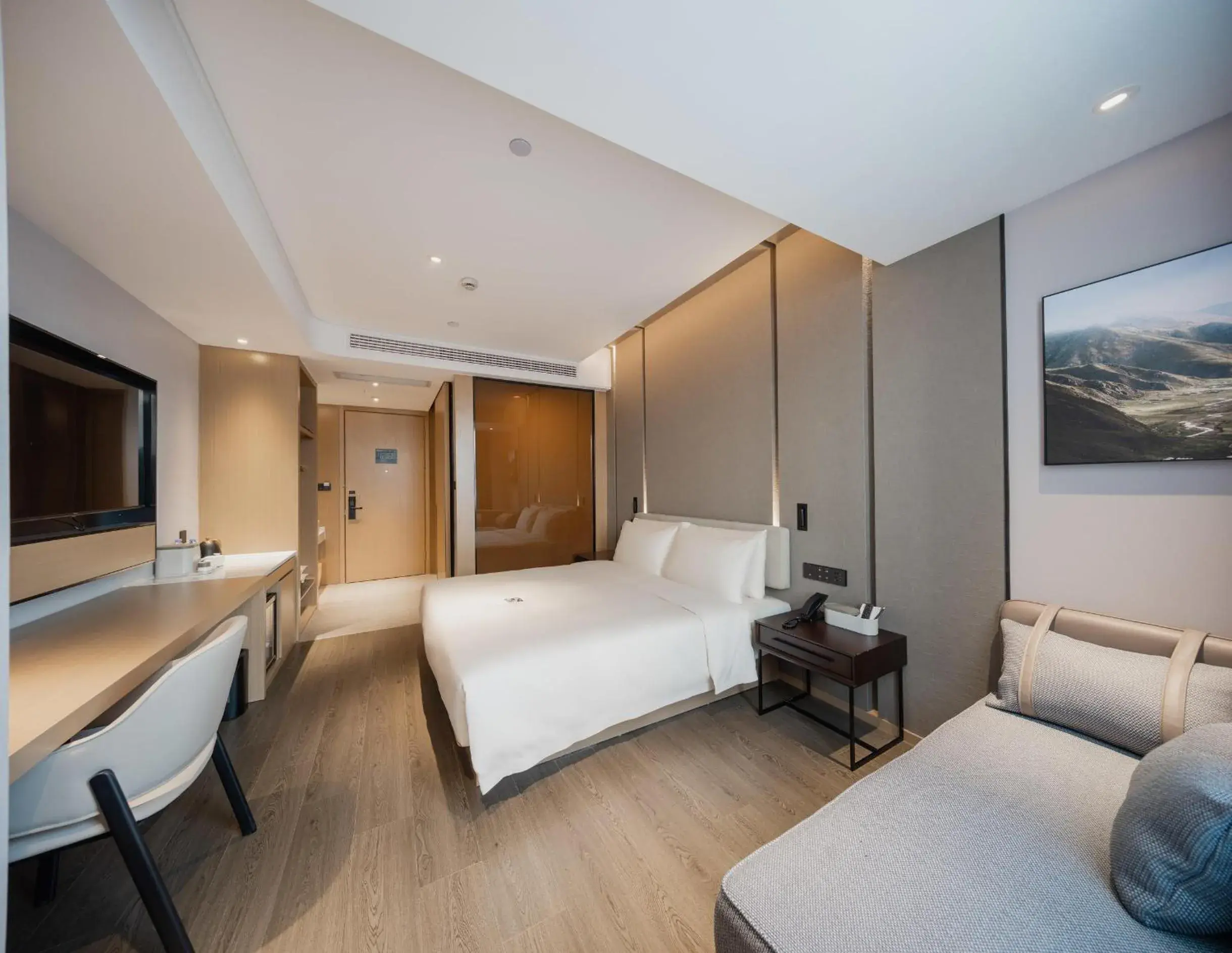 Bed in Atour Hotel Shanghai Pujiang Bed in Atour Hotel Shanghai Pujiang