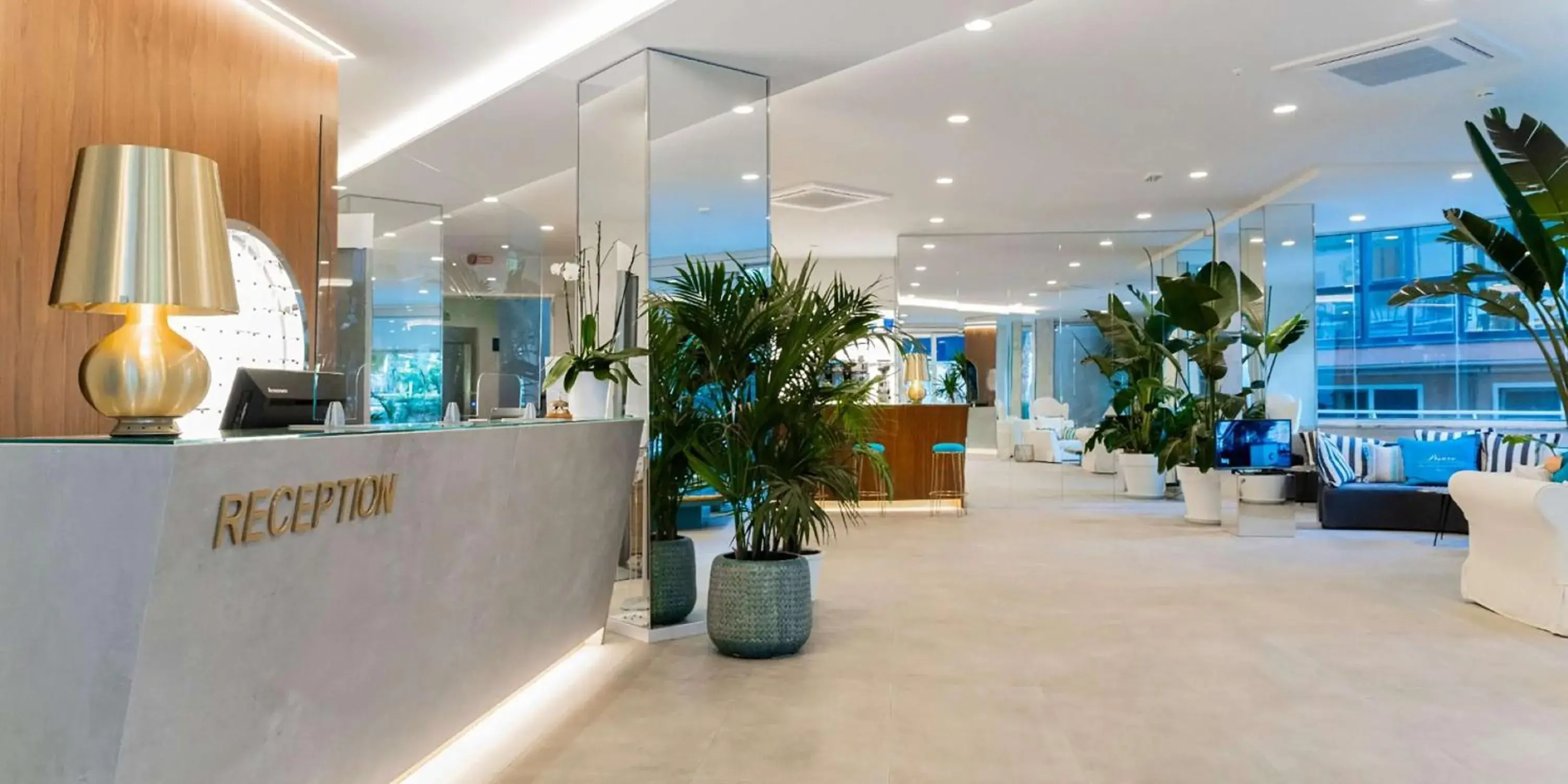 Lobby or reception in Hotel Bellevue, Sure Hotel Collection by Best Western Lobby or reception in Hotel Bellevue, Sure Hotel Collection by Best Western