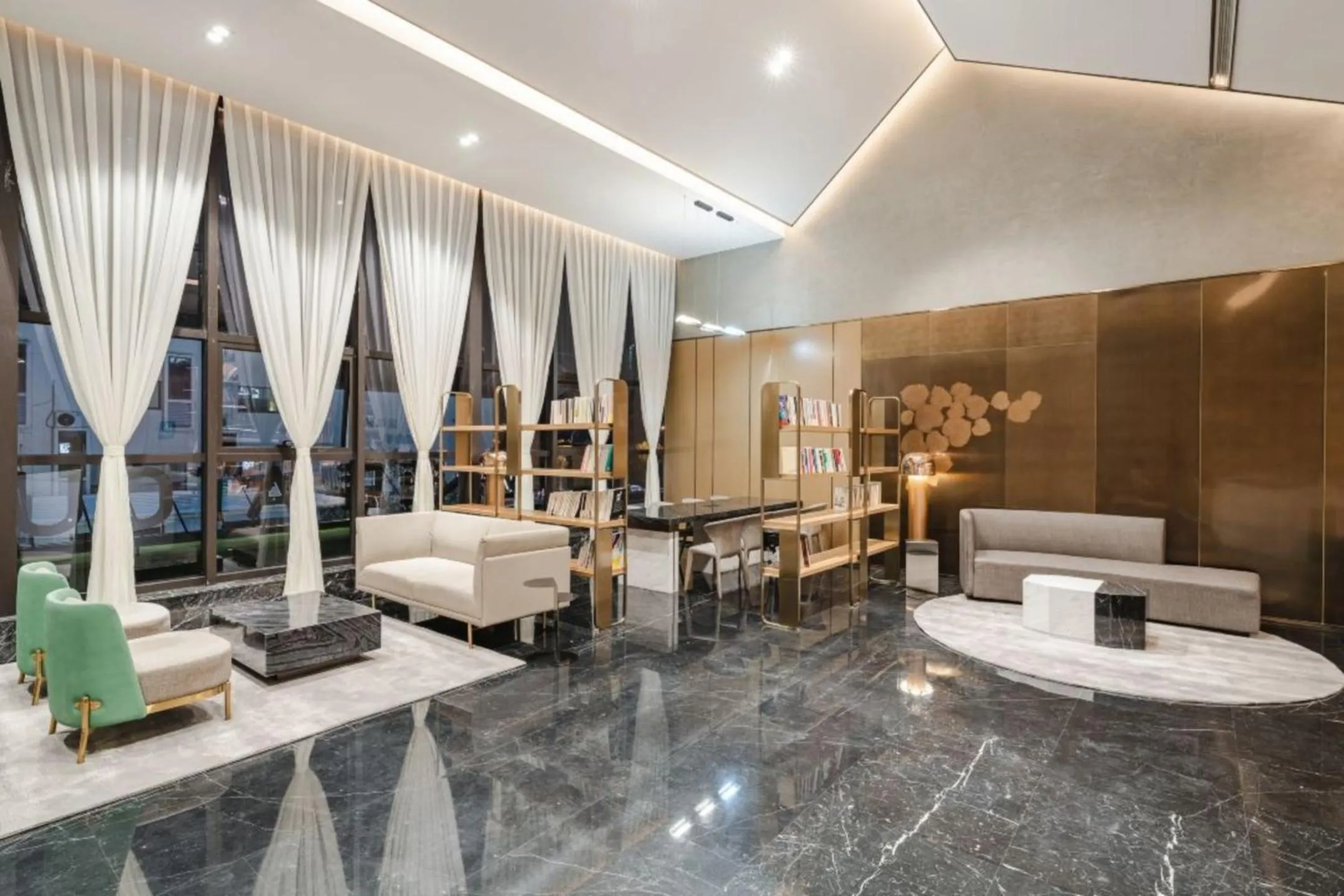 Seating area in Atour Hotel Lingang New Town