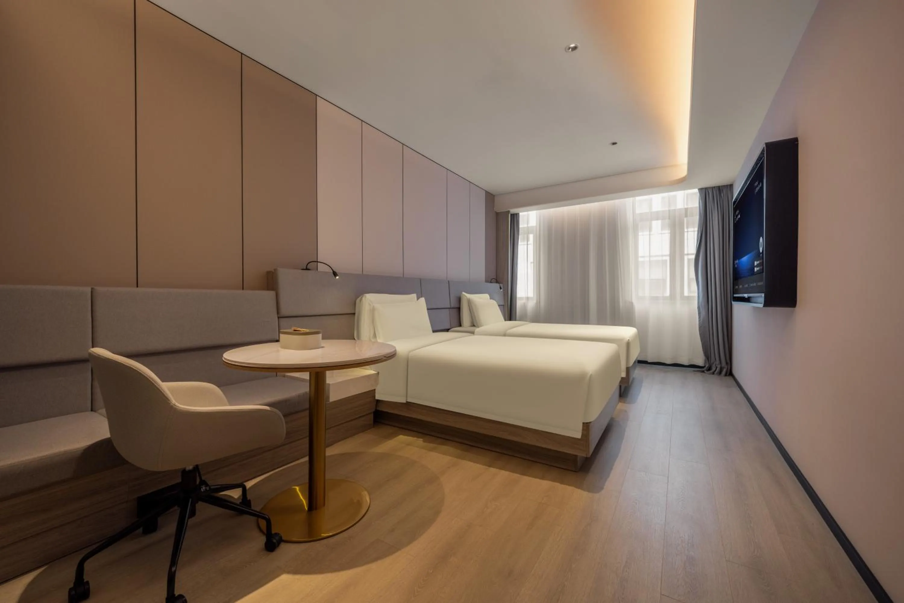 Living room, Bed in Atour Hotel Nanjing Confucius Temple Old East Gate