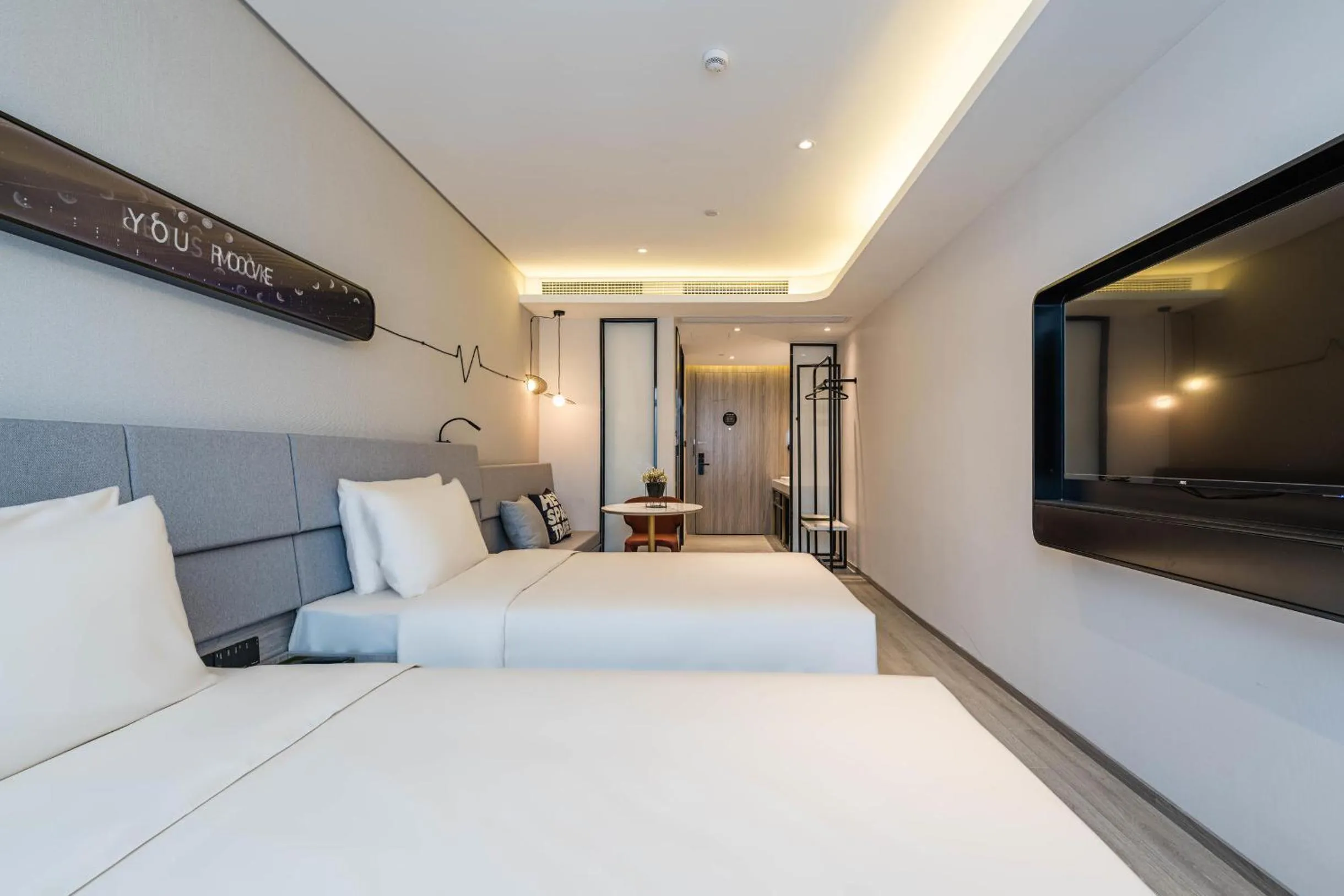 Bed in Atour Hotel Nanjing Confucius Temple Old East Gate