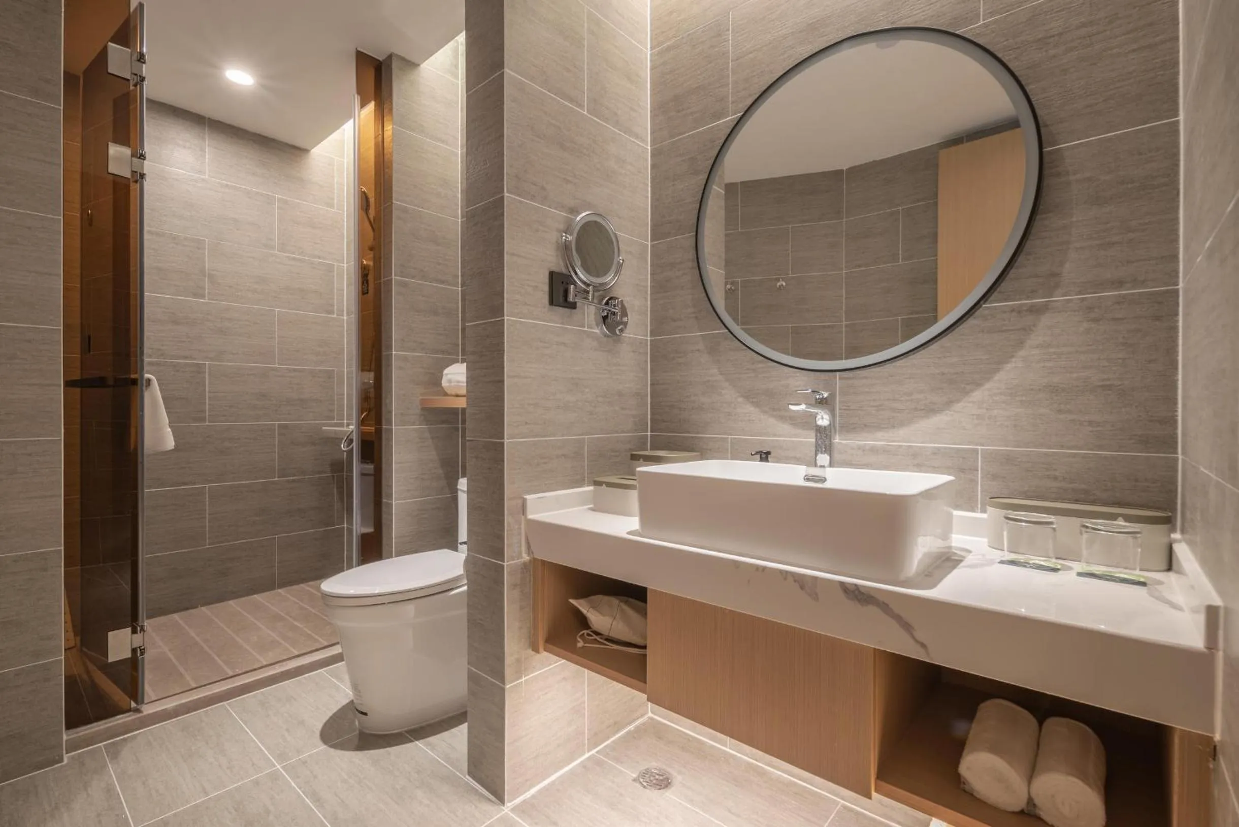 Atour Hotel Nanjing Jiangbei New District University of Technology