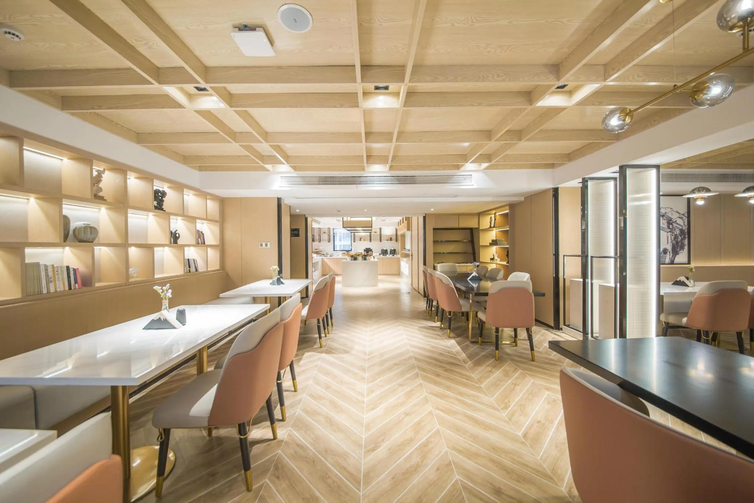 Atour Hotel Wuxi Railway Station Chunsheng Road