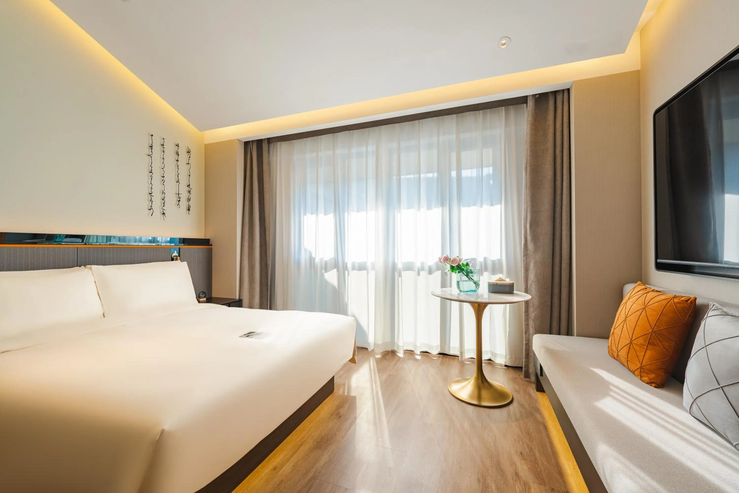Bed in Atour S Hotel Wuxi Nanchang Street