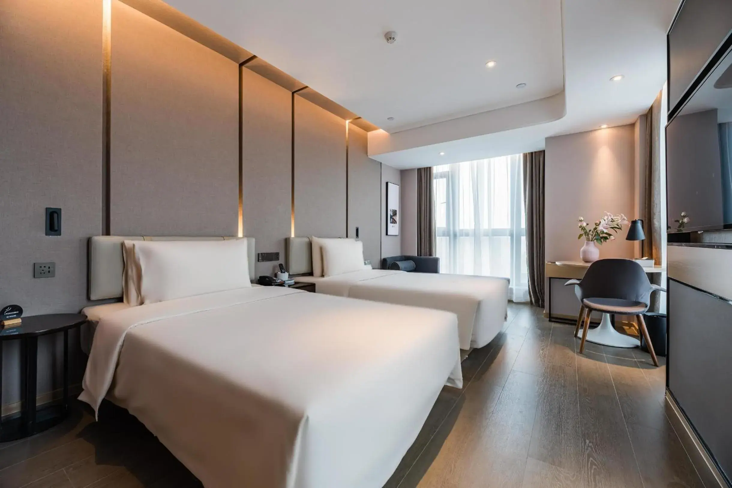 Bed in Atour Hotel Suzhou North High-Speed Railway Station Bed in Atour Hotel Suzhou North High-Speed Railway Station