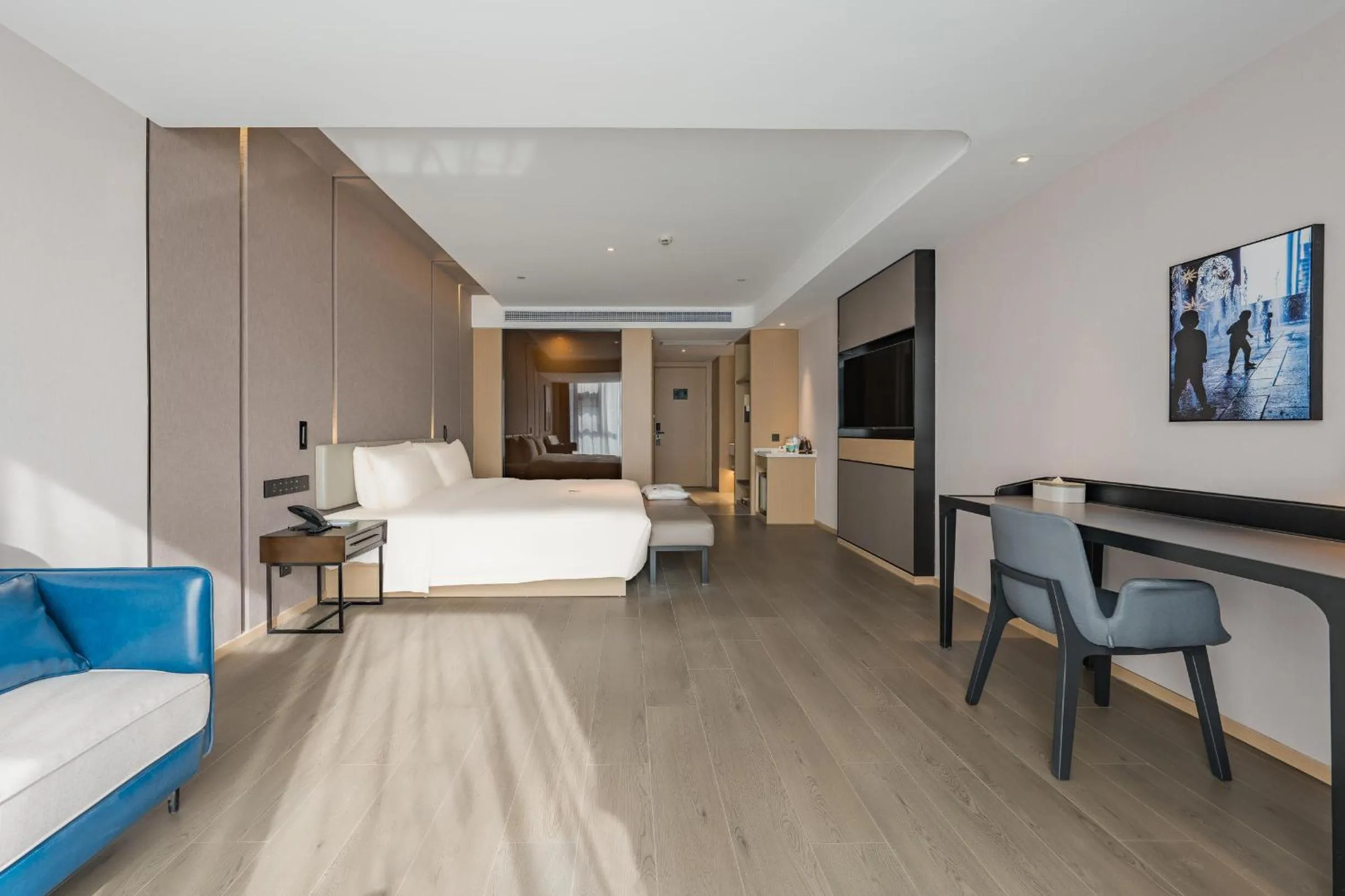 Bed in Atour Hotel Suzhou Wujiang Suzhou Bay