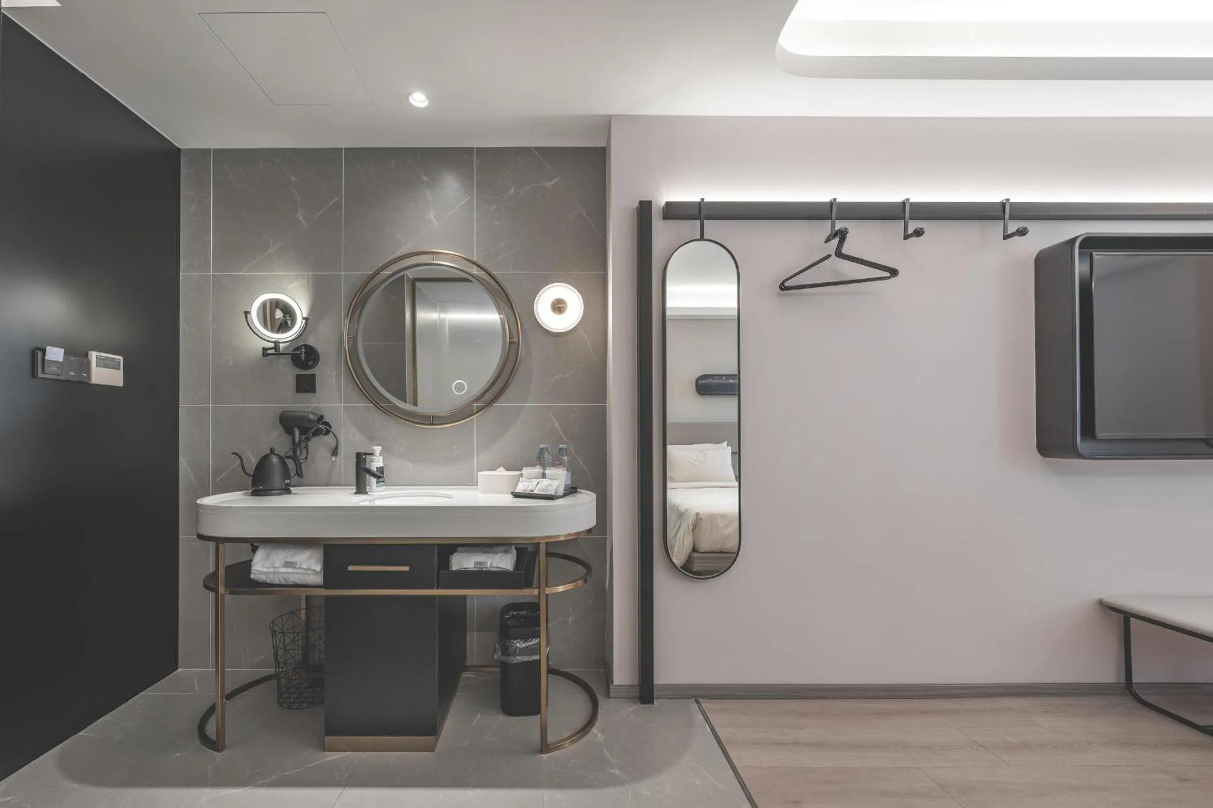 Atour Light Hotel Nantong Drum Plaza South Street